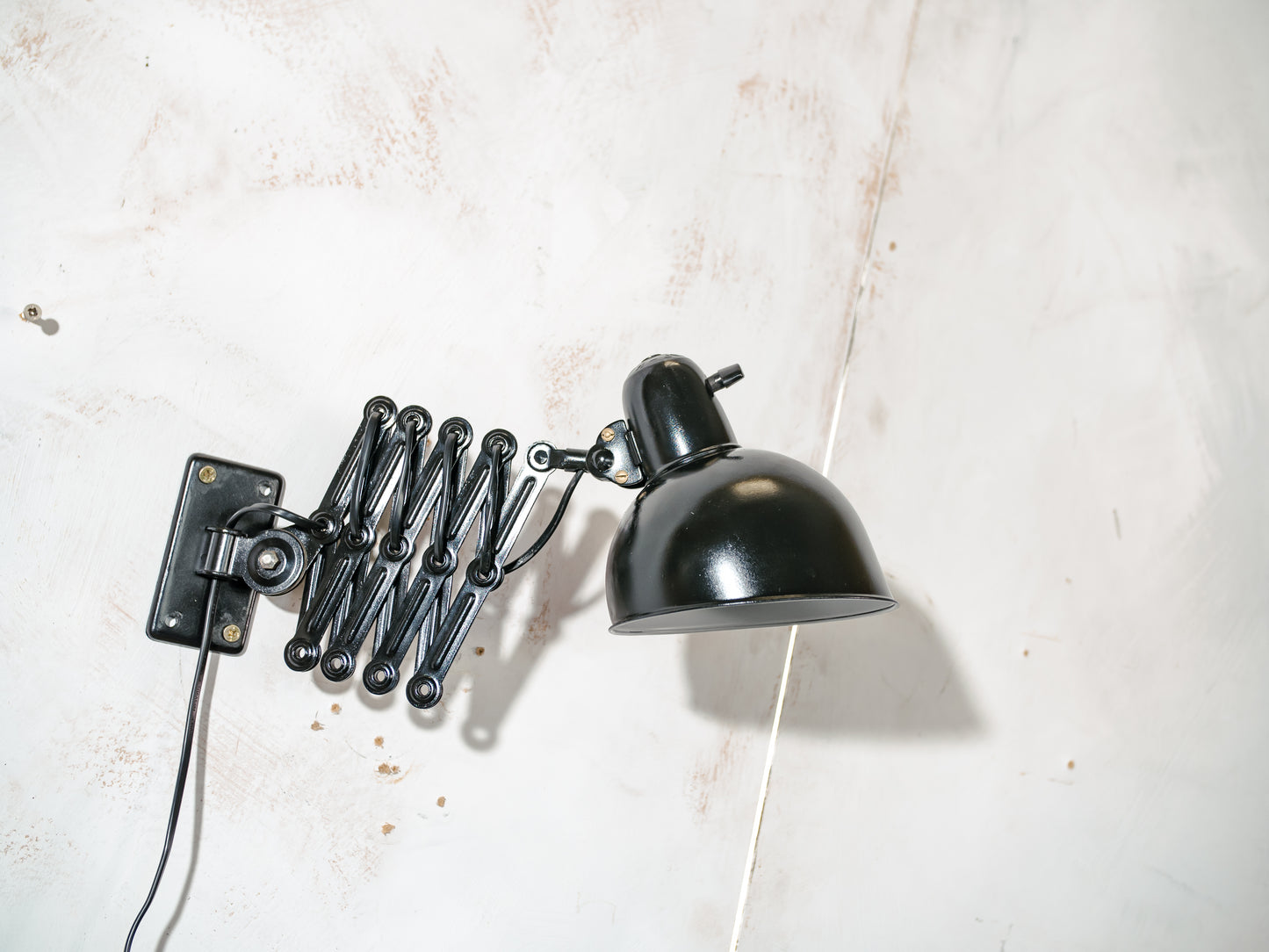 Kaiser Jdell 6718 Scissors Lamp 1930s, High Gloss Black restored Bauhaus Wall lighting, Antique Harmonica light design by Christian Dell