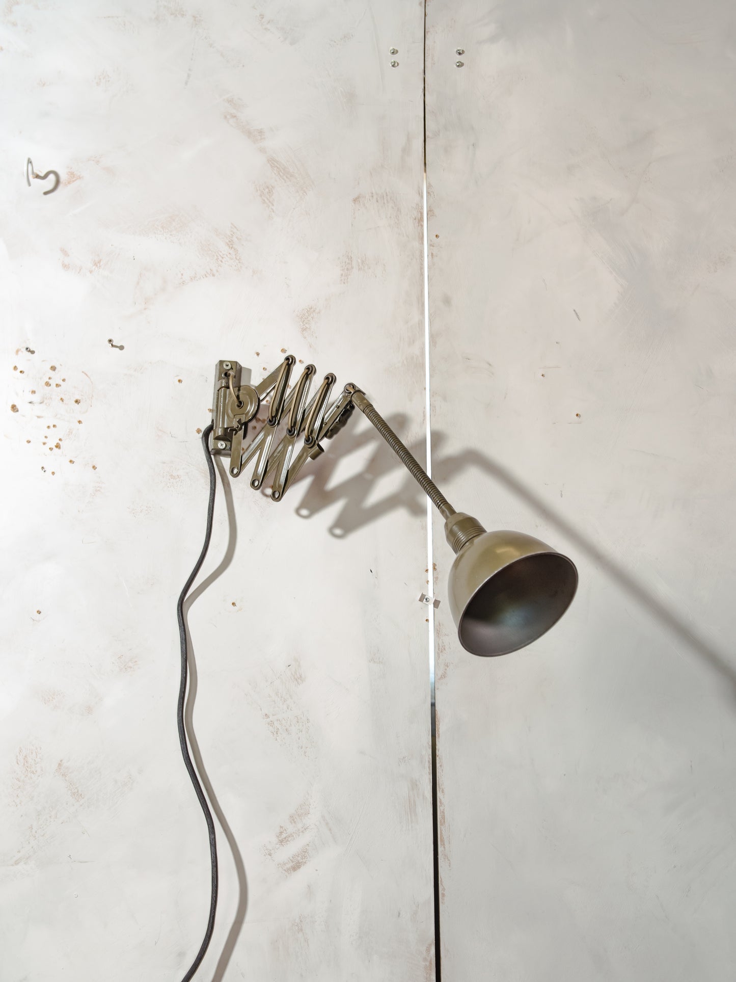 1960s Scissor Wall Lamp by Instala Decín, Dark Green Military Accordion Light, Industrial Harmonica Lighting with Gooseneck, Rewired E27 LED
