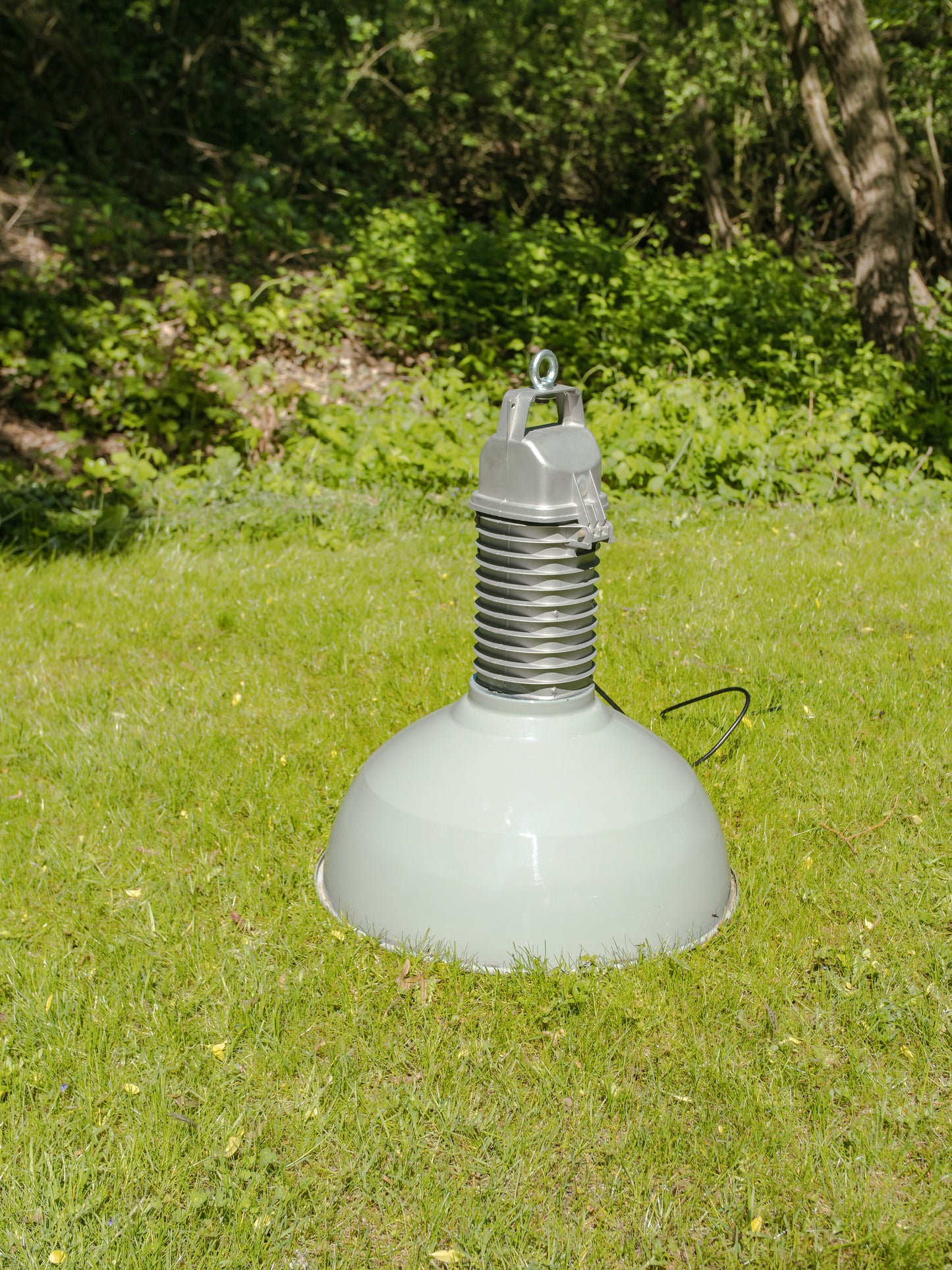 Grote industriële fabrieks hanglamp met grijze emaille kap, Philips HDK hang werkplaats lamp uit de jaren 50, volledig gerenoveerd en opnieuw bedraad E27