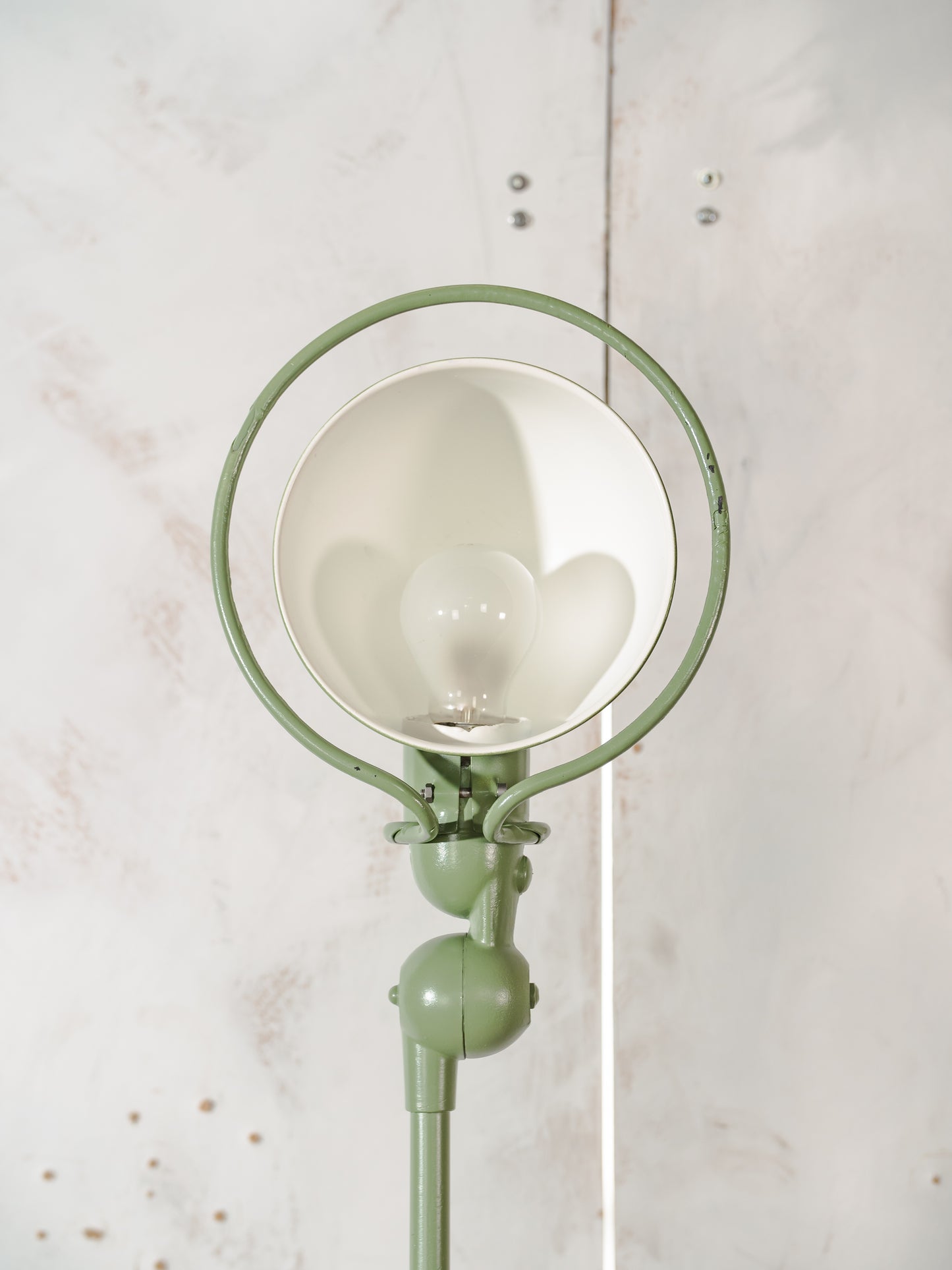 Vintage Green Jieldé Desk Lamp, 2 Arms 1950s, French Industrial Style Articulating Jielde Table light, with original Electrical Box