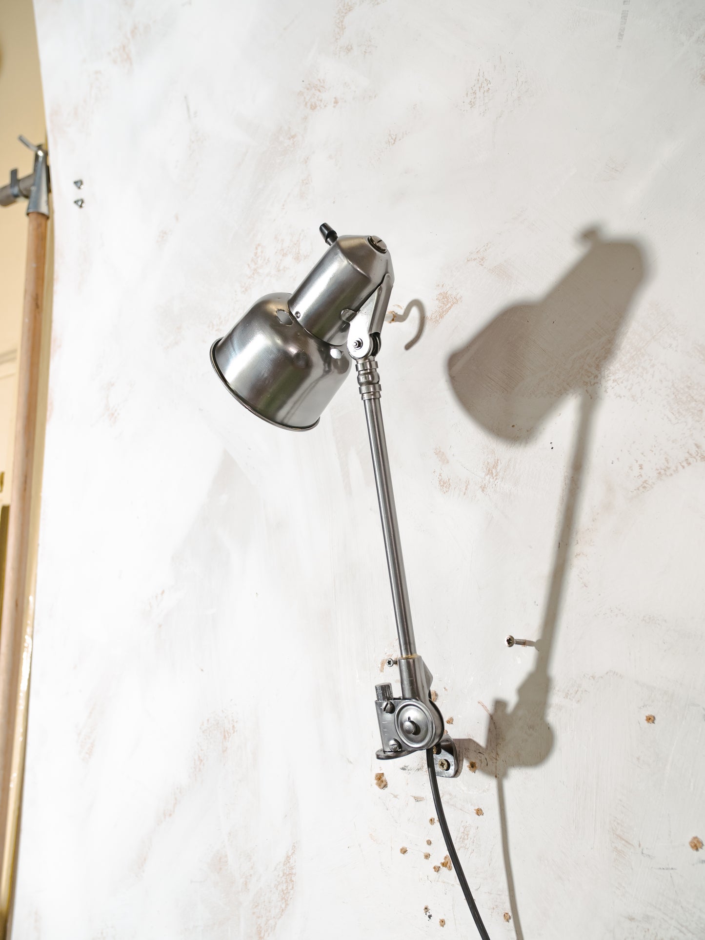 Vintage SIS Leuchten Wall Lamp, Polished Swing Arm 1950s, Silver Factory Machine drawing lamp