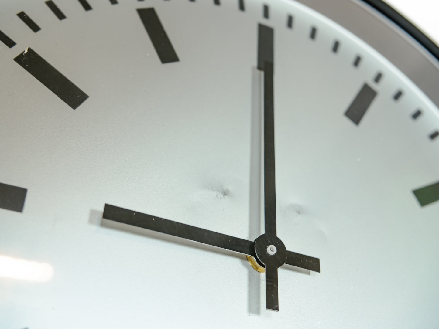 Industrial Wall Clock 1960s by Ericsson, Factory Slave Clock, Industrial interior Decor, Satin Black Clockwork, Diameter 34CM School Clock