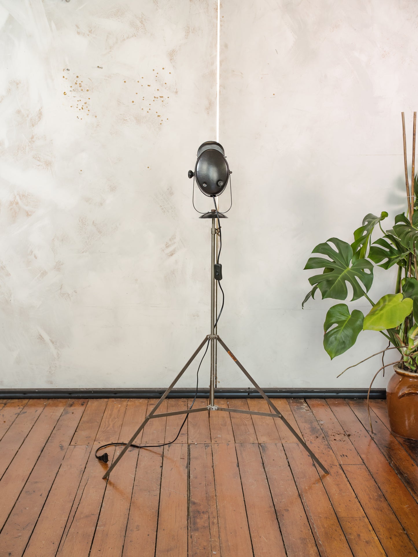 1950s A.E. Cremer Baby spotlight on original Tripod Black Floor lamp, Vintage French Theatre Light Standard Lighting