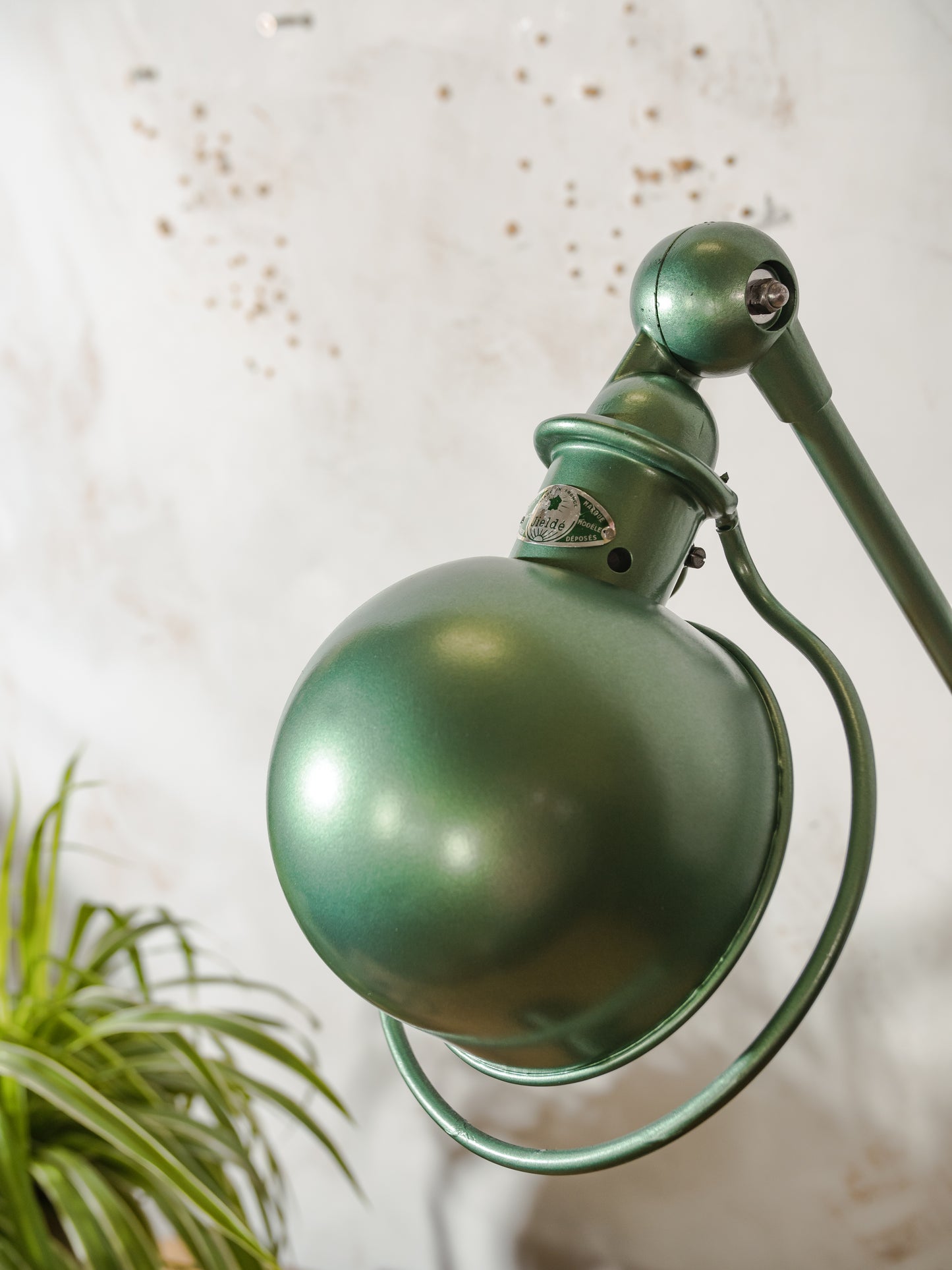 Green Renovated 1950s Jieldé 2 Arm French Workshop Lamp on Brake disc, Jielde light, Vintage Designer Desk Lamp by Jean Louis Domecq
