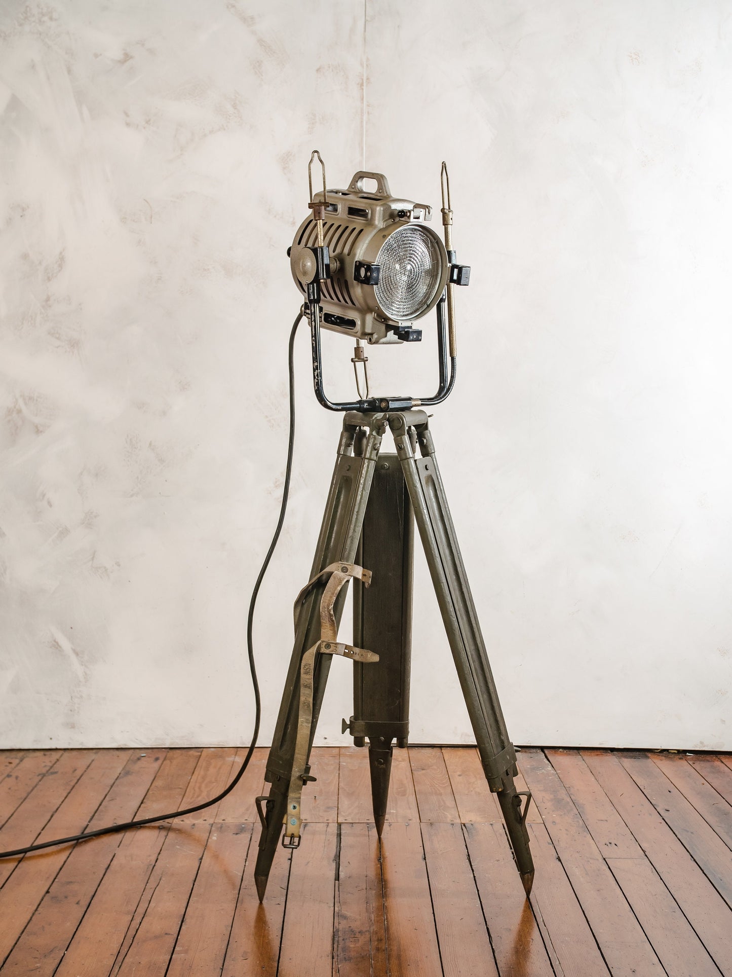 Arnold & Richter 1950s ARRI, Unique Vintage Hollywood Film Spotlight | German Studio Spotlight on a Vintage Wooden Army Surveyors Tripod