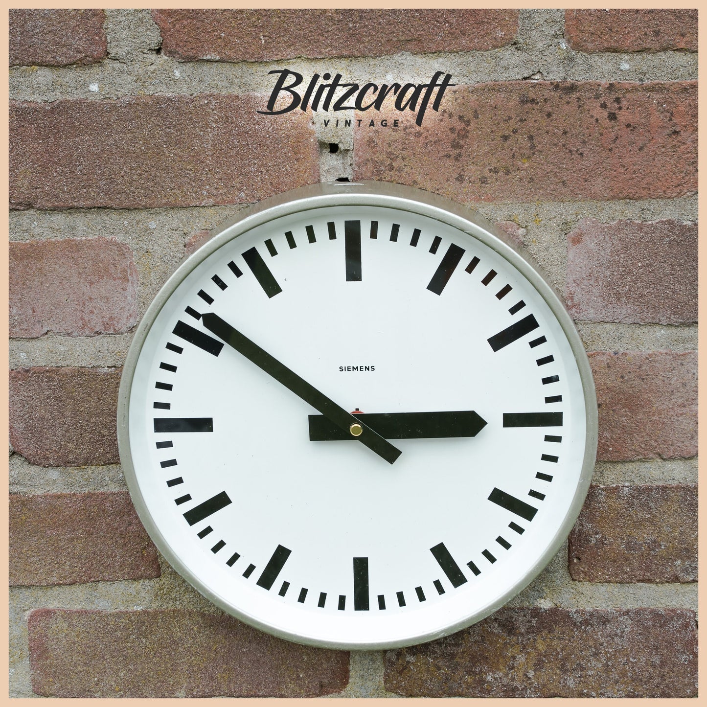 Kitchen Clock, Siemens Wall mounted Workspace Clock 1970s, Office Timekeeper, Secondary Clockwork, unique Housewarming gift interior