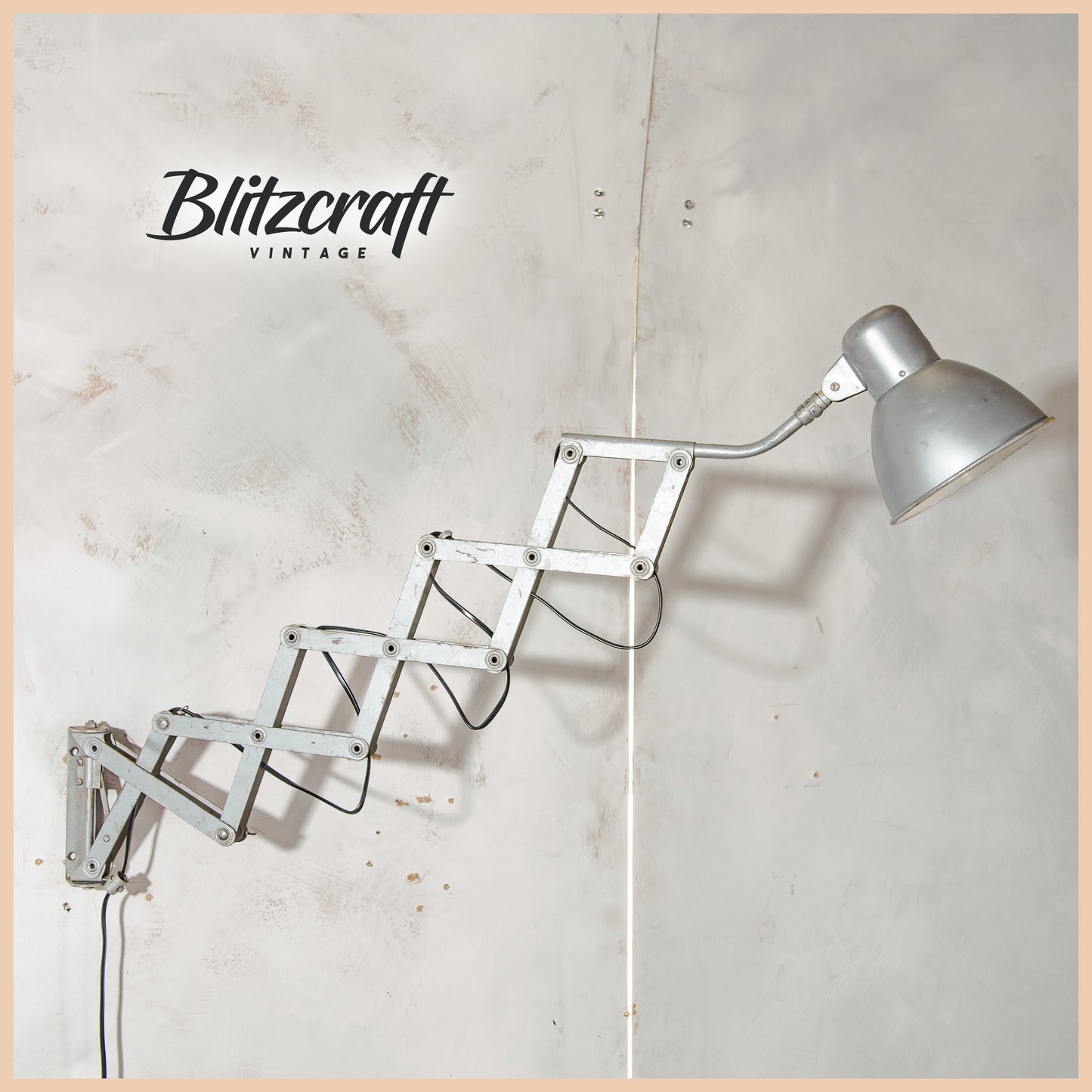 Industrial Gray Scissor Lamp by SIS, 1960s Adjustable Wall mounted light, Harmonica light, Accordion Workshop lighting