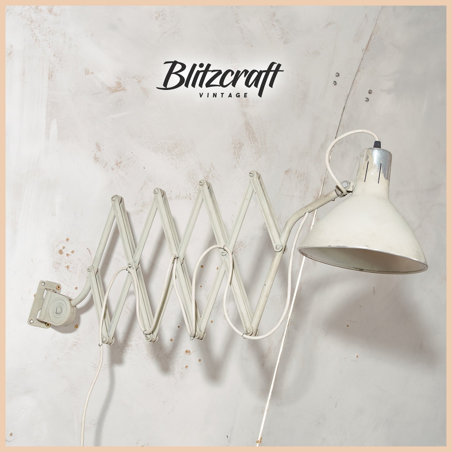 Large White Scissor Lamp 1960s by Hala Zeist, Model 110 Wall light, Harmonica Light, Bauhaus Lampshade, Accordion Sconce