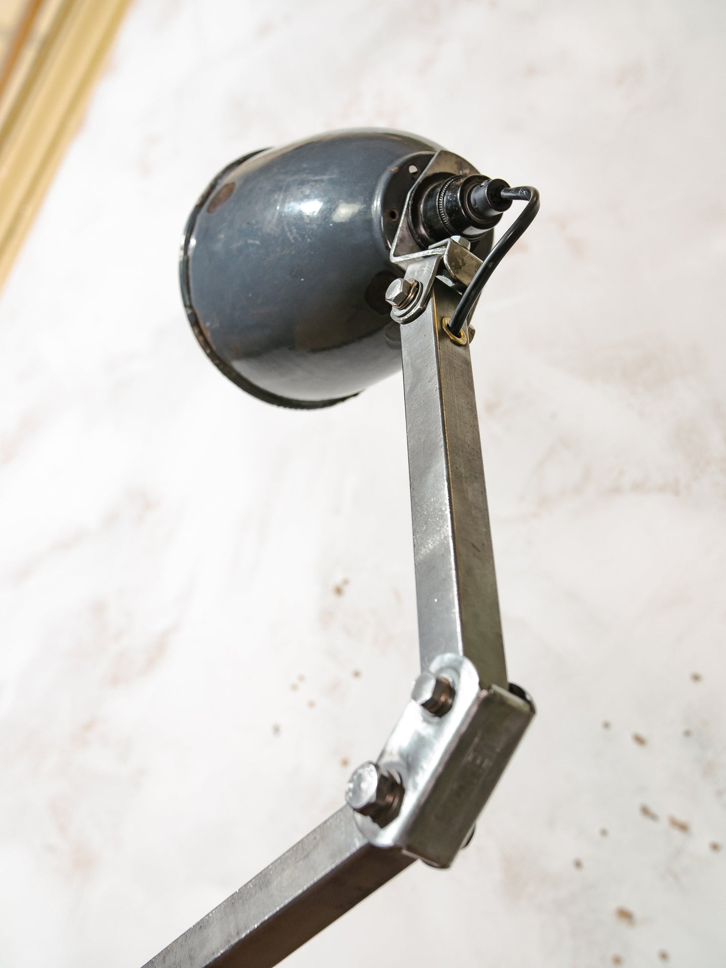 MEMLITE 5-armige stalen industriële ingenieursbureaulamp, zeldzame vintage gerenoveerde machinelamp uit de jaren 50
