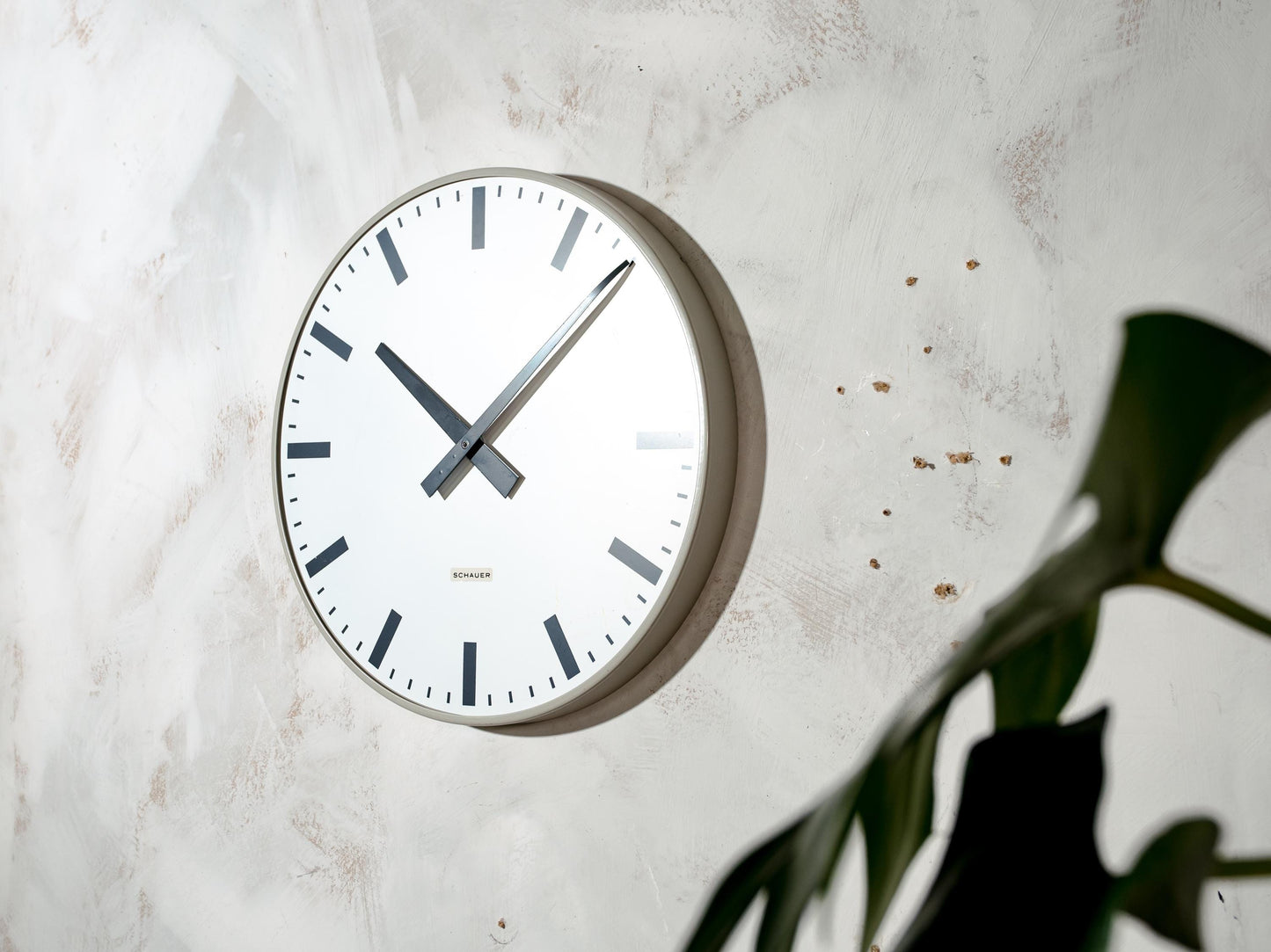 Large Retro Office Clock by Schauer, Diameter 41 CM, 1970s designer Wall Clock made in Austria Timekeeper