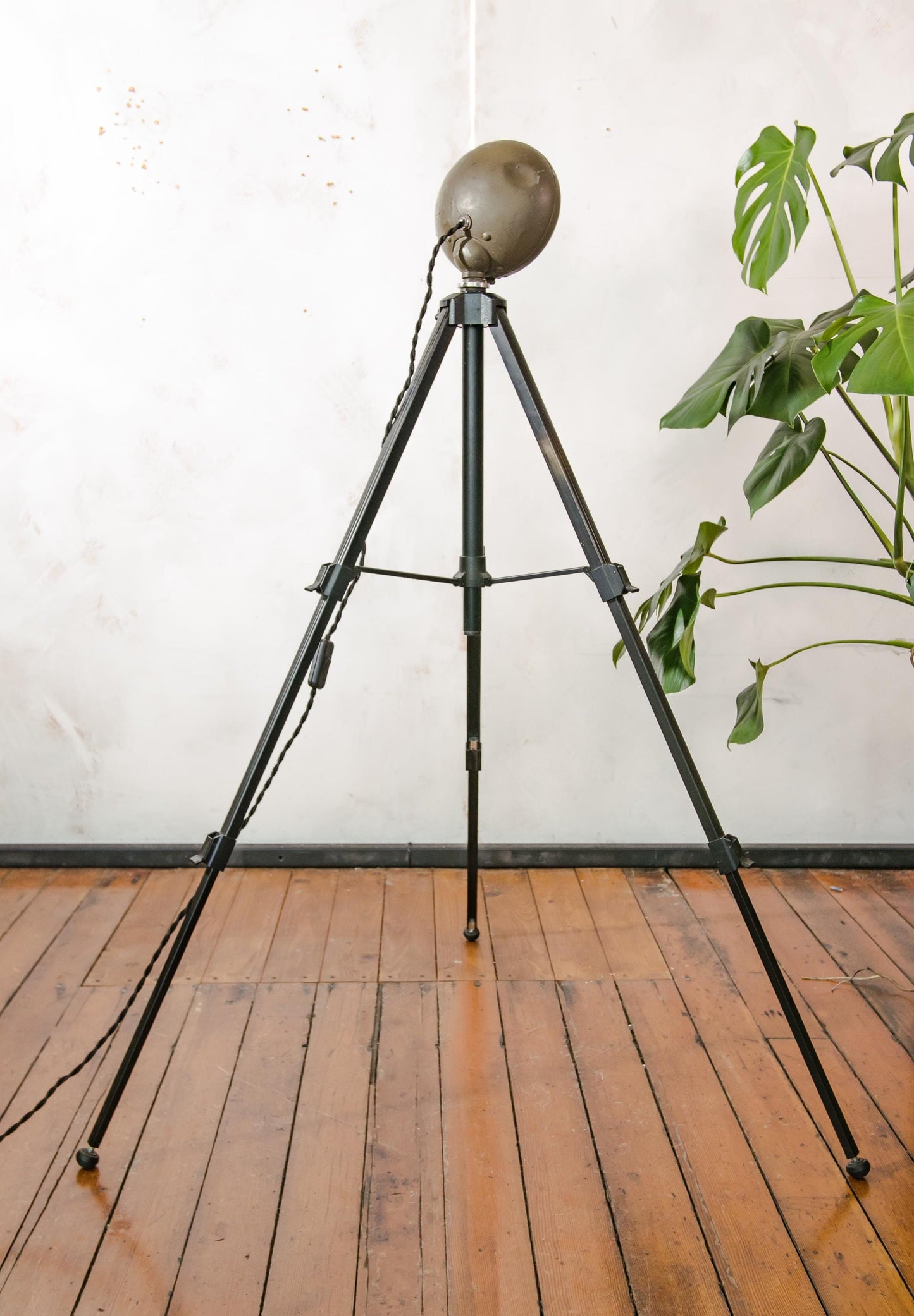 Vintage Military Headlight on Aluminum Photography Tripod Floor Lamp, Army Spotlight Standard Light that can be converted into Desk lamp
