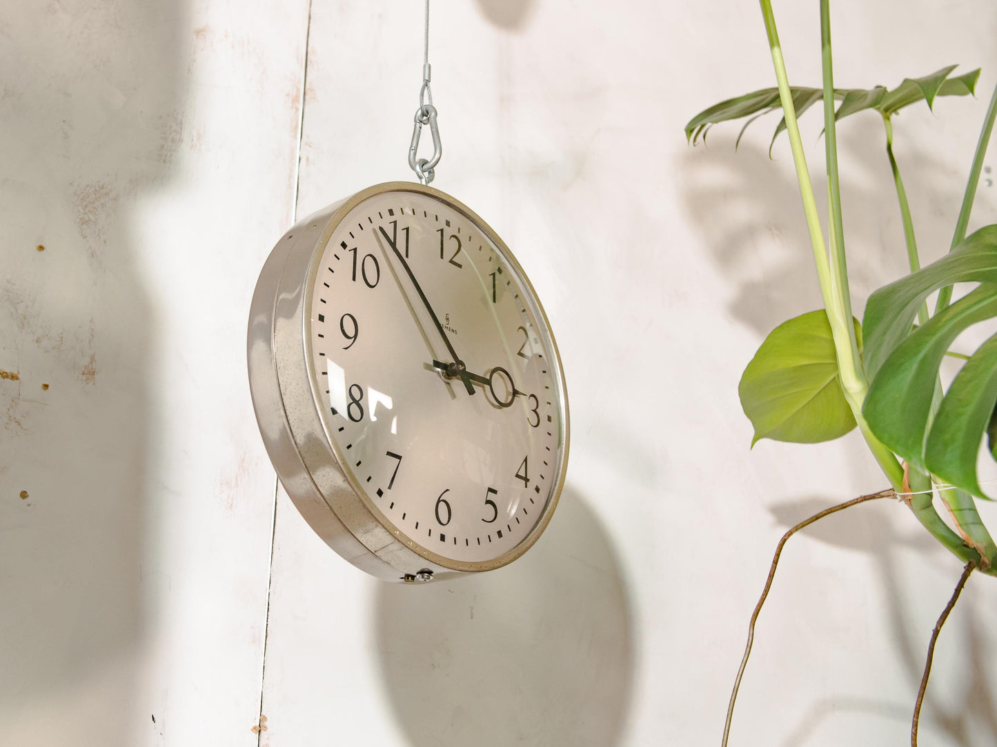 Double Sided SIEMENS Station Clock 1970s, Diameter 28CM, Two faced Chrome Factory Hanging Secondary Round Clock