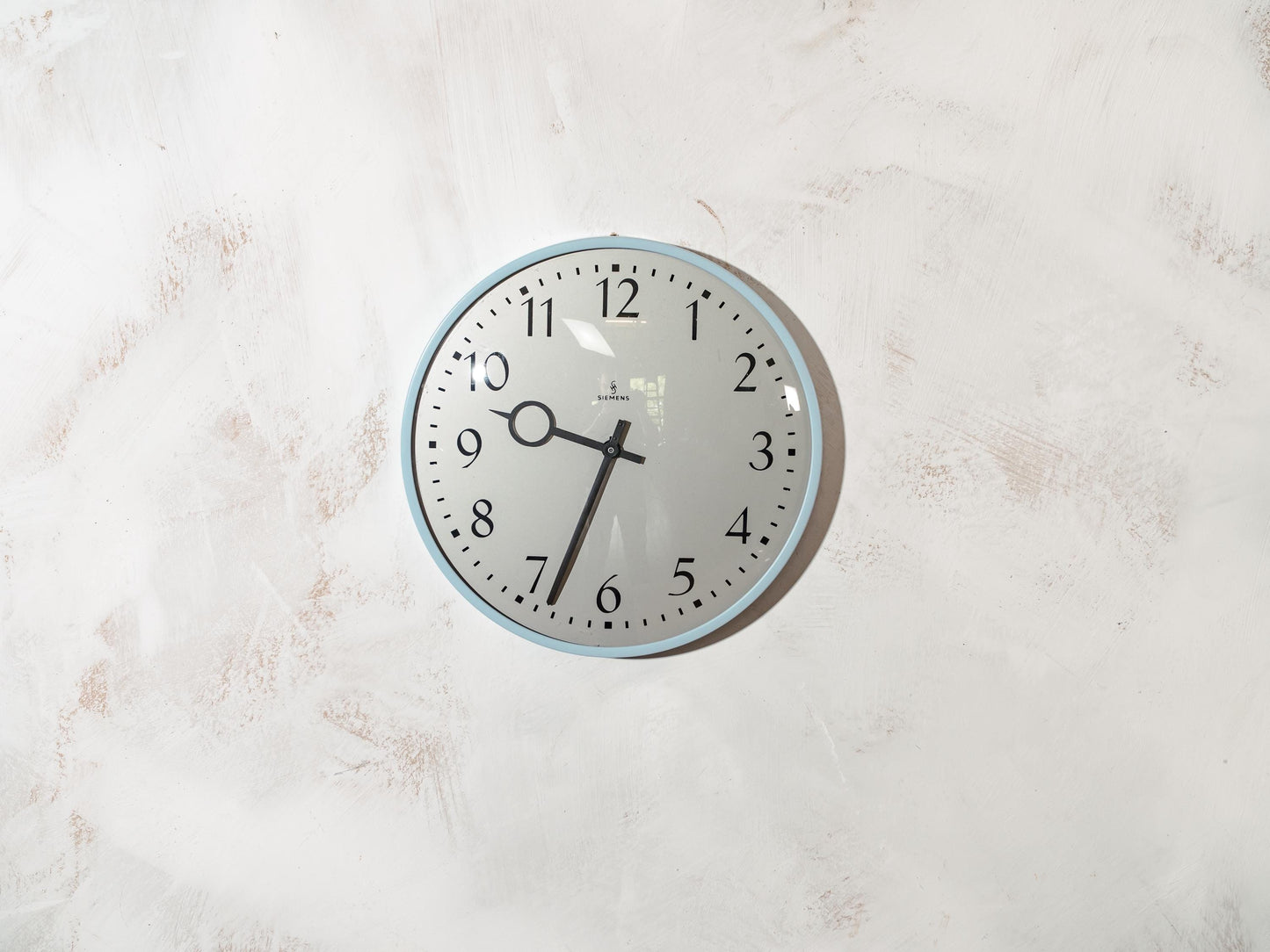 Turquoise Wall Clock by Siemens 1970s, Light Blue Clockwork, Kitchen Decor, Converted to Quartz Mechanism on battery, Diameter 28CM