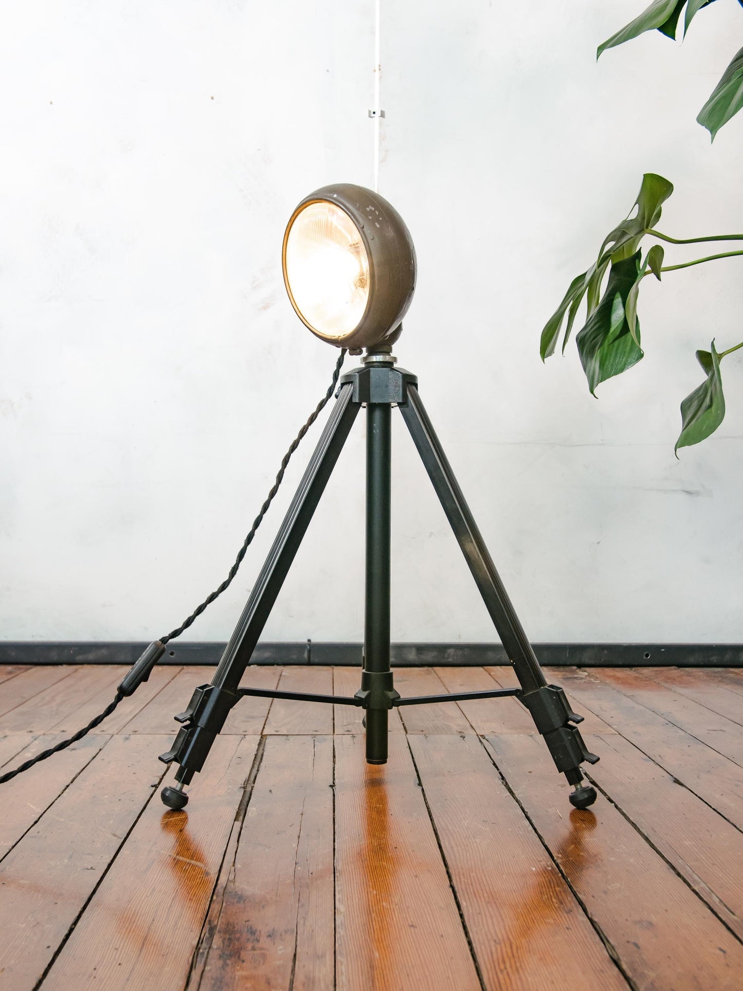 Vintage Military Headlight on Aluminum Photography Tripod Floor Lamp, Army Spotlight Standard Light that can be converted into Desk lamp