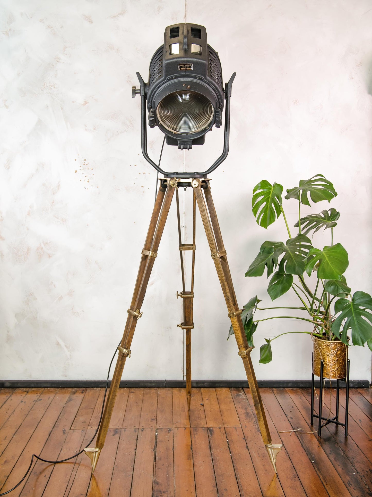 Rare 1950s ARRI Arnold & Richter Cinema Spotlight with Barndoors on Antique wooden Copper Tripod, Hollywood Projector Floor Lamp
