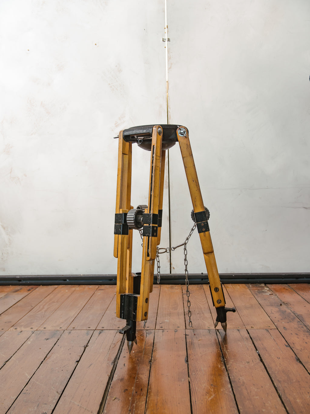 Vintage ARRI BABY LEGS Wooden Tripod for Arriflex 35MM Camera, Rare Collectible | Hollywood Movie memorabilia, Mini tripodstand