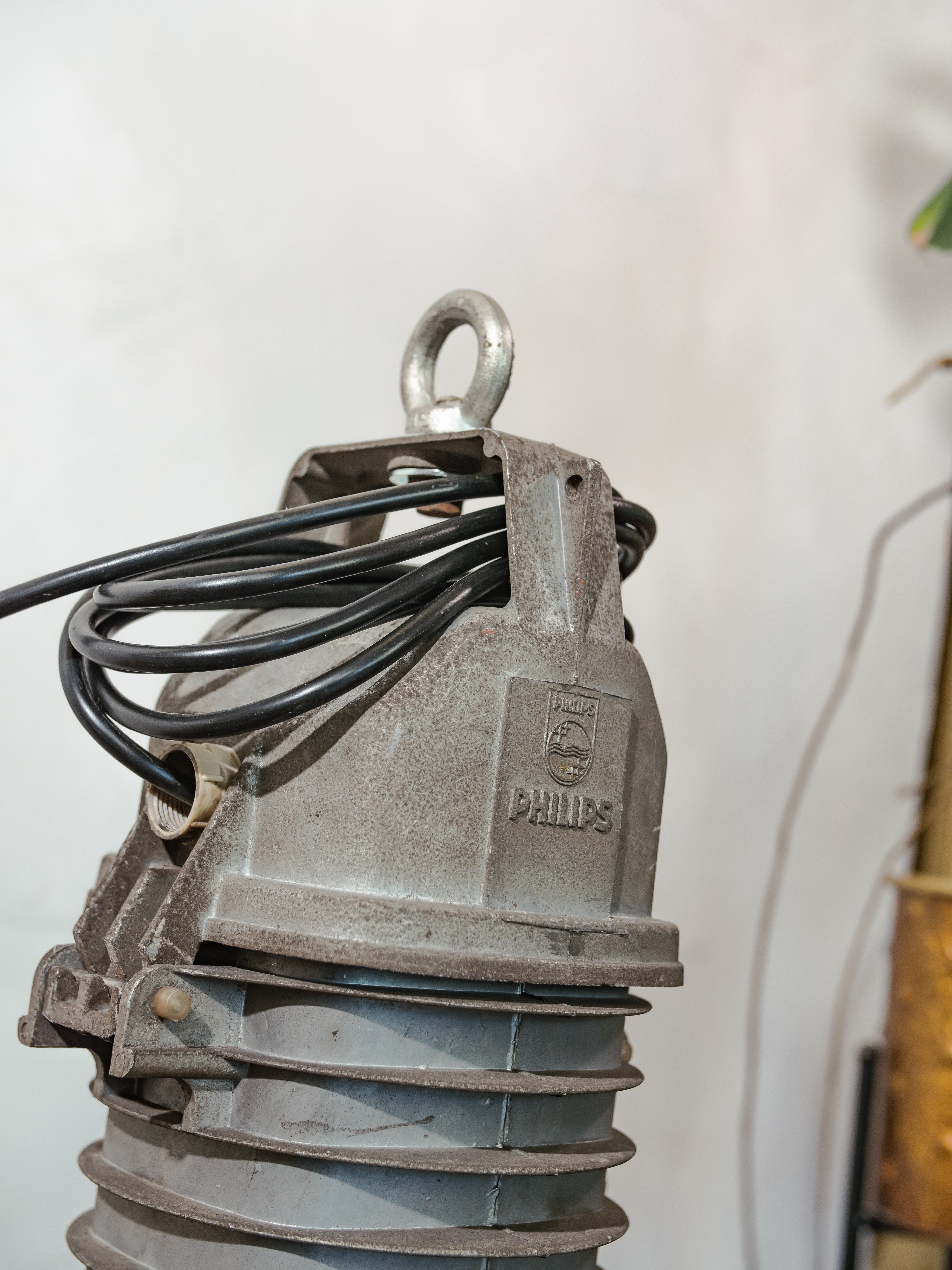 Large 1950s Industrial Factory Pendant lamp by Philips with Black Enamel shade, Hanging lamp workshop and kitchen island, Rusted Patina