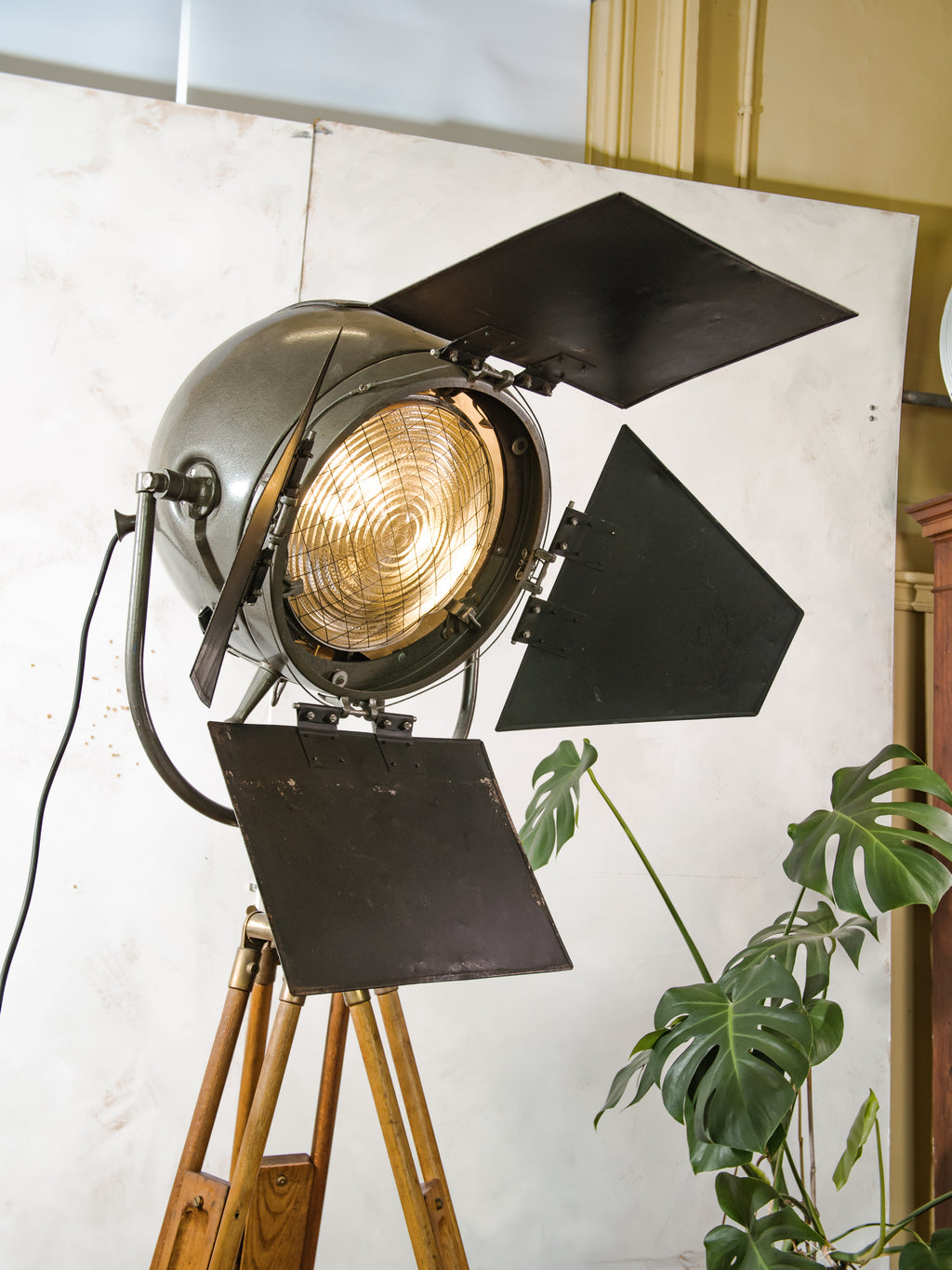1950s Mole Richardson Model 612 -The Sputnik, Movie Spotlight on Wooden 101 AMA Tripod, Large Upcycled unique Designer Theater Floor lamp