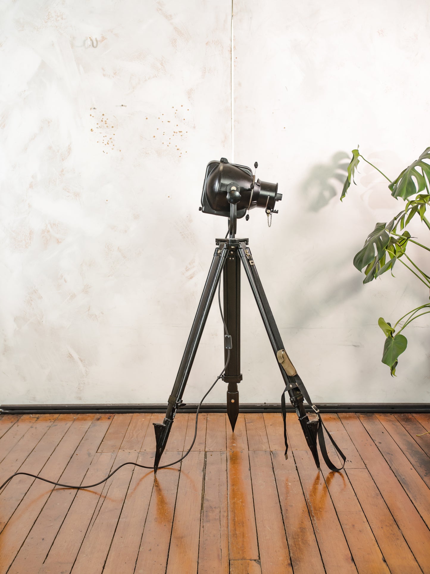 Vintage Strand Patt 23 Theatre Spotlight Lamp on Tripod, Upcycled 1960s English Stage Light, Industrial Floor Lamp, The Pig Nose