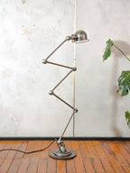 Vintage Franse Jieldé 5 armige staande lamp, industriële loftverlichting, iconische verstelbare werkplaatslamp, mid-century design, gerestaureerd en gepolijst