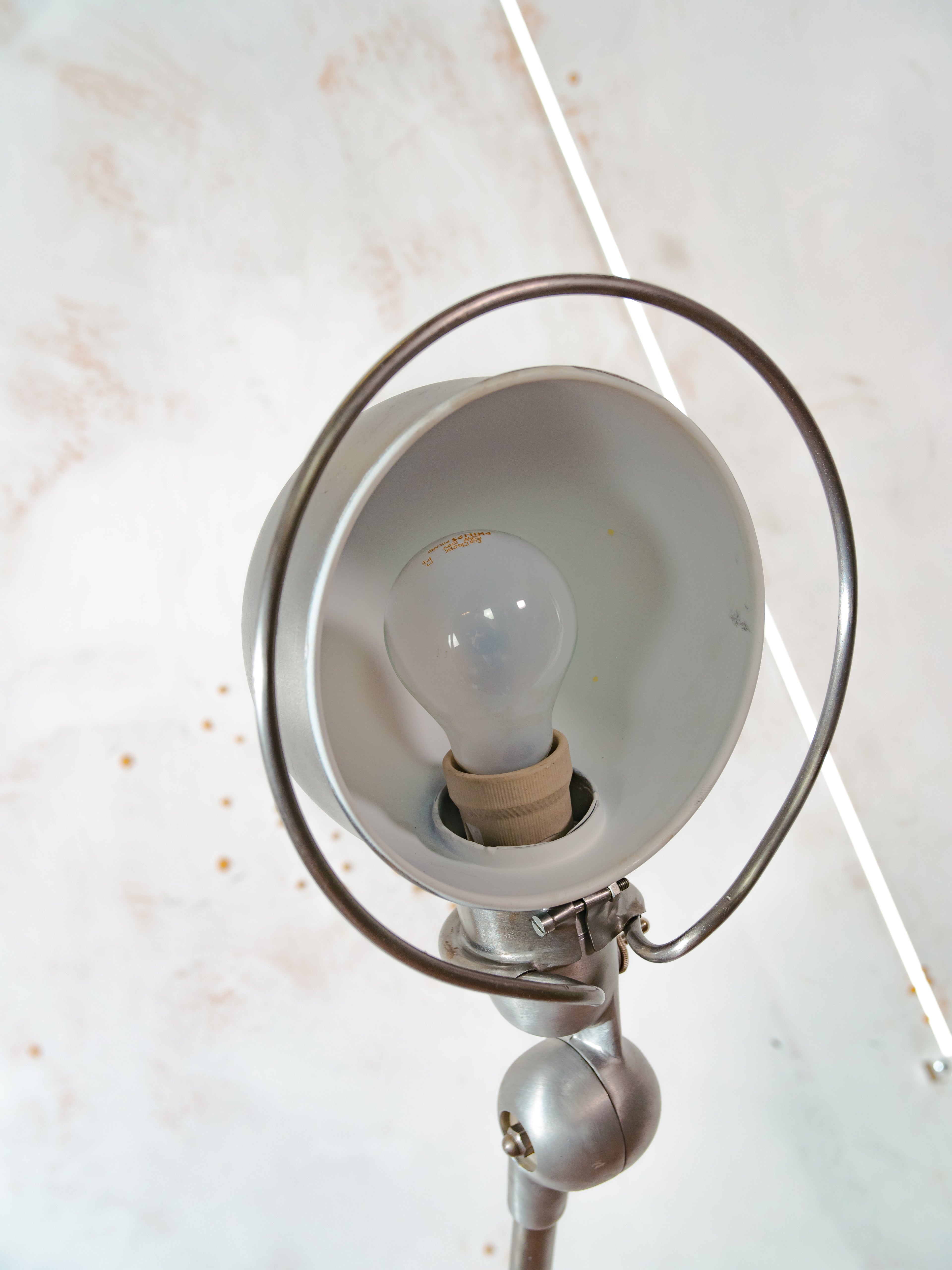 Vintage Franse Jieldé 5 armige staande lamp, industriële loftverlichting, iconische verstelbare werkplaatslamp, mid-century design, gerestaureerd en gepolijst