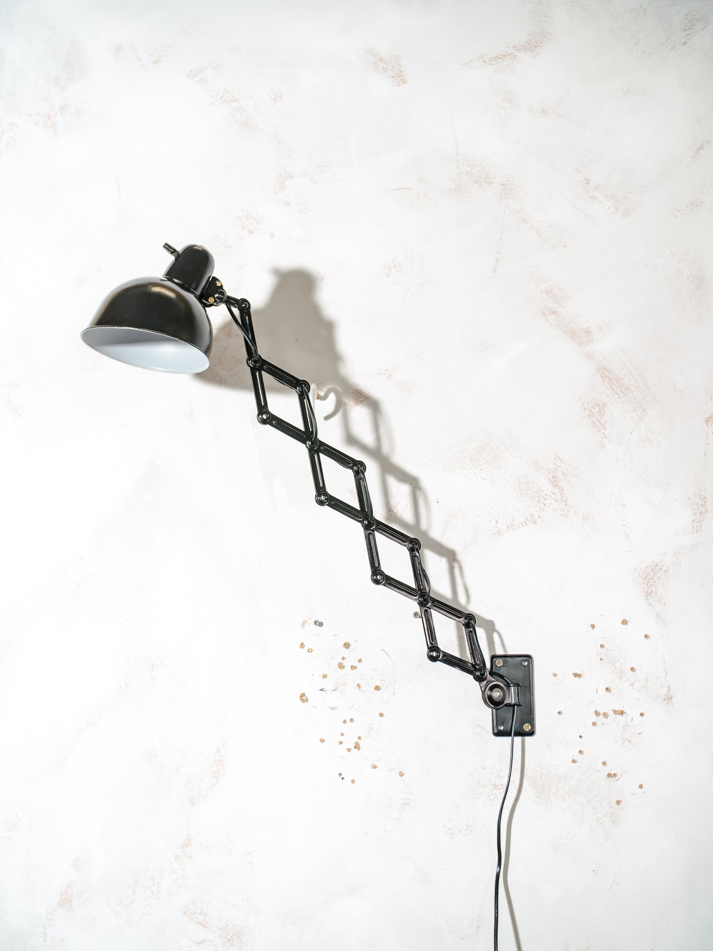 Kaiser Jdell 6718 Scissors Lamp 1930s, High Gloss Black restored Bauhaus Wall lighting, Antique Harmonica light design by Christian Dell