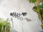 Kaiser Idell 6718 schaarlamp uit de jaren 30, satijnzwart gerestaureerde Bauhaus-wandverlichting, antieke lamp ontworpen door Christian Dell