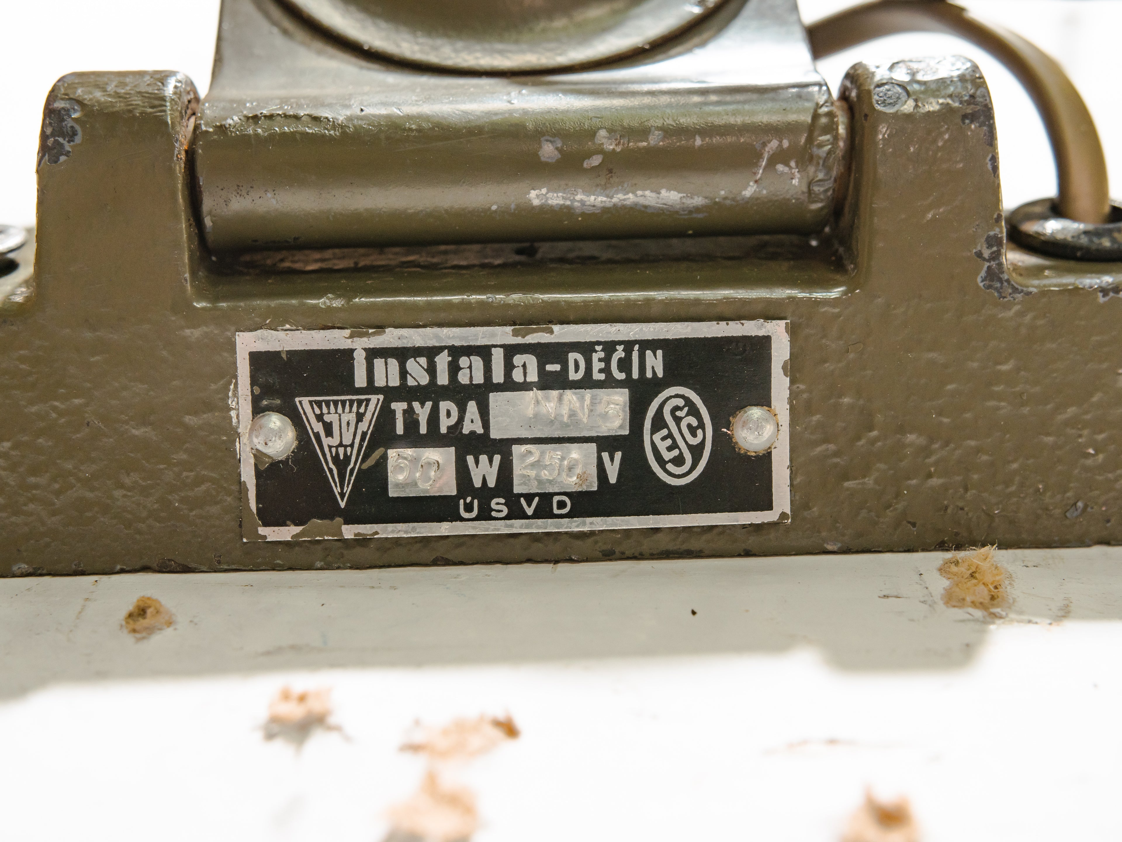 Schaarlamp uit de jaren 60 van Instala Decín, donkergroene militaire accordeon lamp, industriële harmonica verlichting met zwanenhals, opnieuw bedraad E27 LED