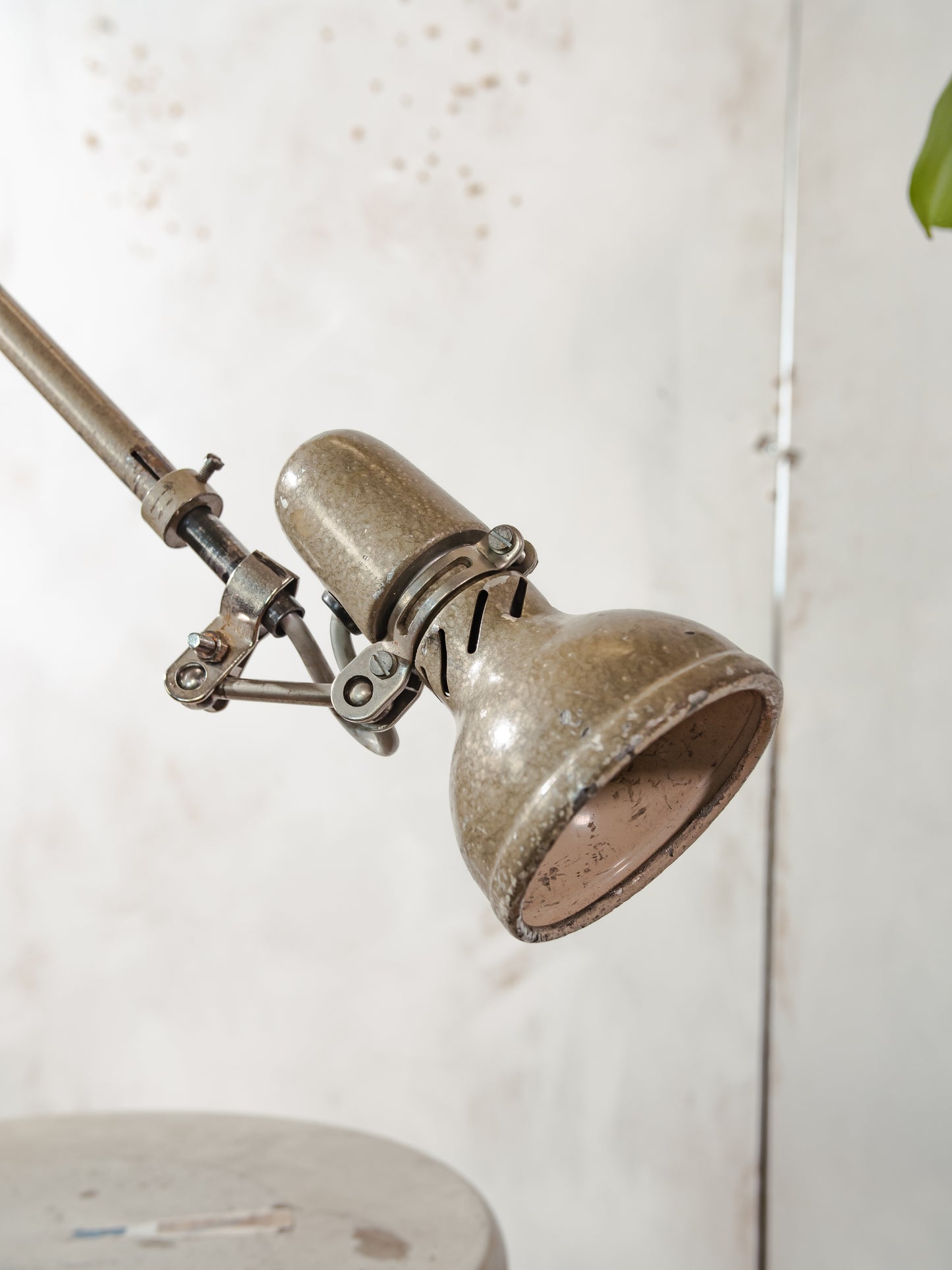 1950s Lumina Breveté Clamp lamp, Vintage 2 arm Articulated Workshop light made in France | Retro Table Desk lamp, Brown Sewing lighting