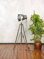 Chrome Stage light Floorlamp Vintage, The Aliën Studio Spot | Spotlight on polished Tripod, Modern industrial lighting