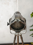 Chrome Stage light Floorlamp Vintage, The Aliën Studio Spot | Spotlight on polished Tripod, Modern industrial lighting