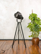 Vintage zwarte podium theaterspot vloerlamp | Industriële theaterlamp op zwart metalen statief