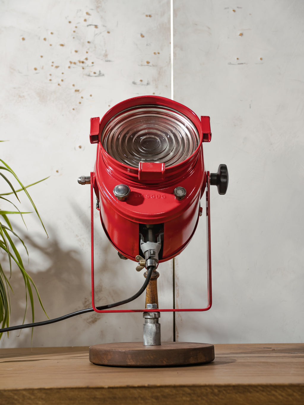 Red 1950s French Theater Spotlight Desk Lamp, Restored A.E. Cremer Paris Stage Light, Retro Industrial Fresnel Spotlight – One of a Kind