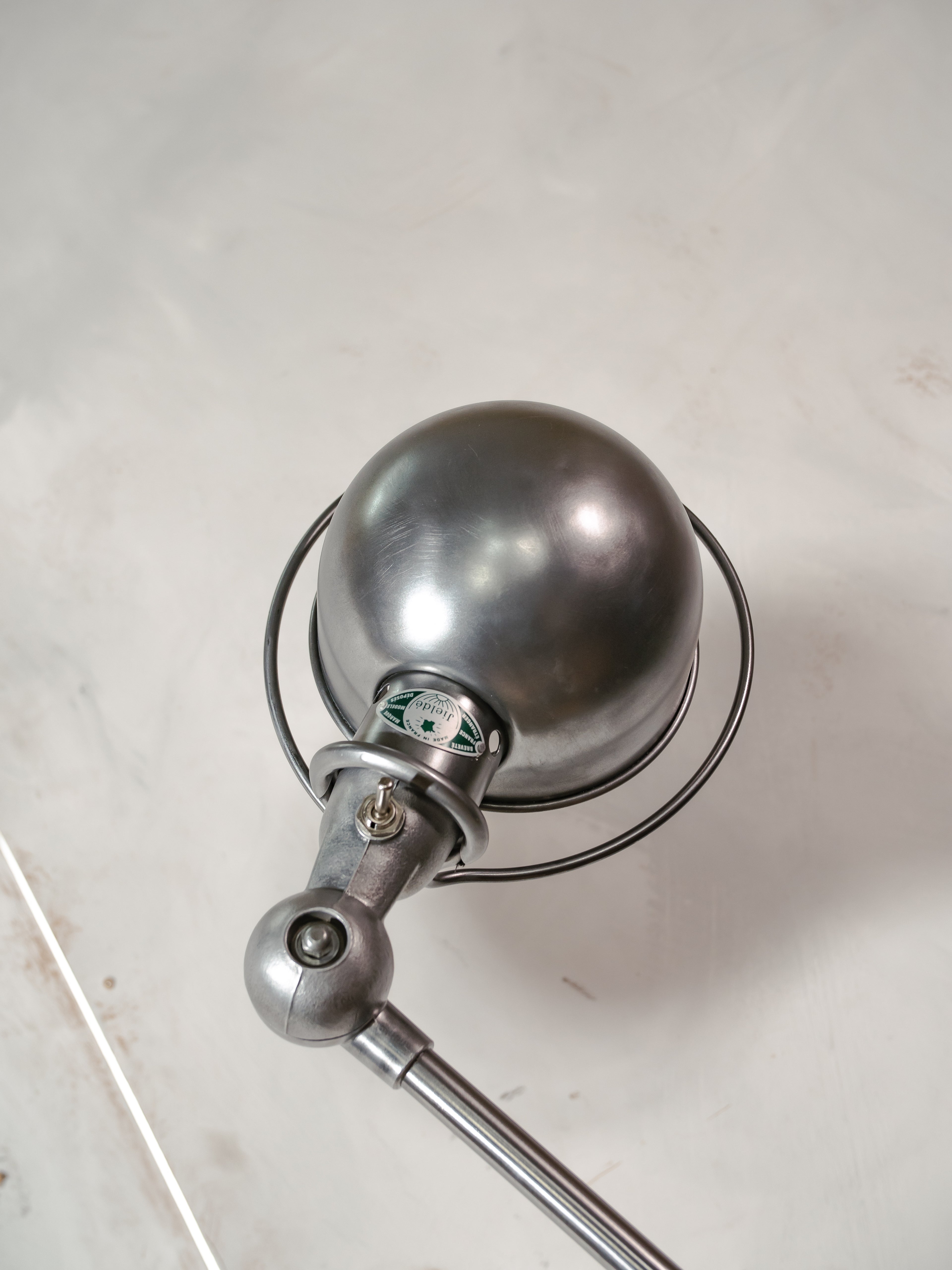 ZELDZAME dubbele Jieldé lamp, industriële tafellamp met 4 armen, gerestaureerde en gepolijste Franse werkplaats lamp, Jean Louis Domecq, sculpturale bureaulamp