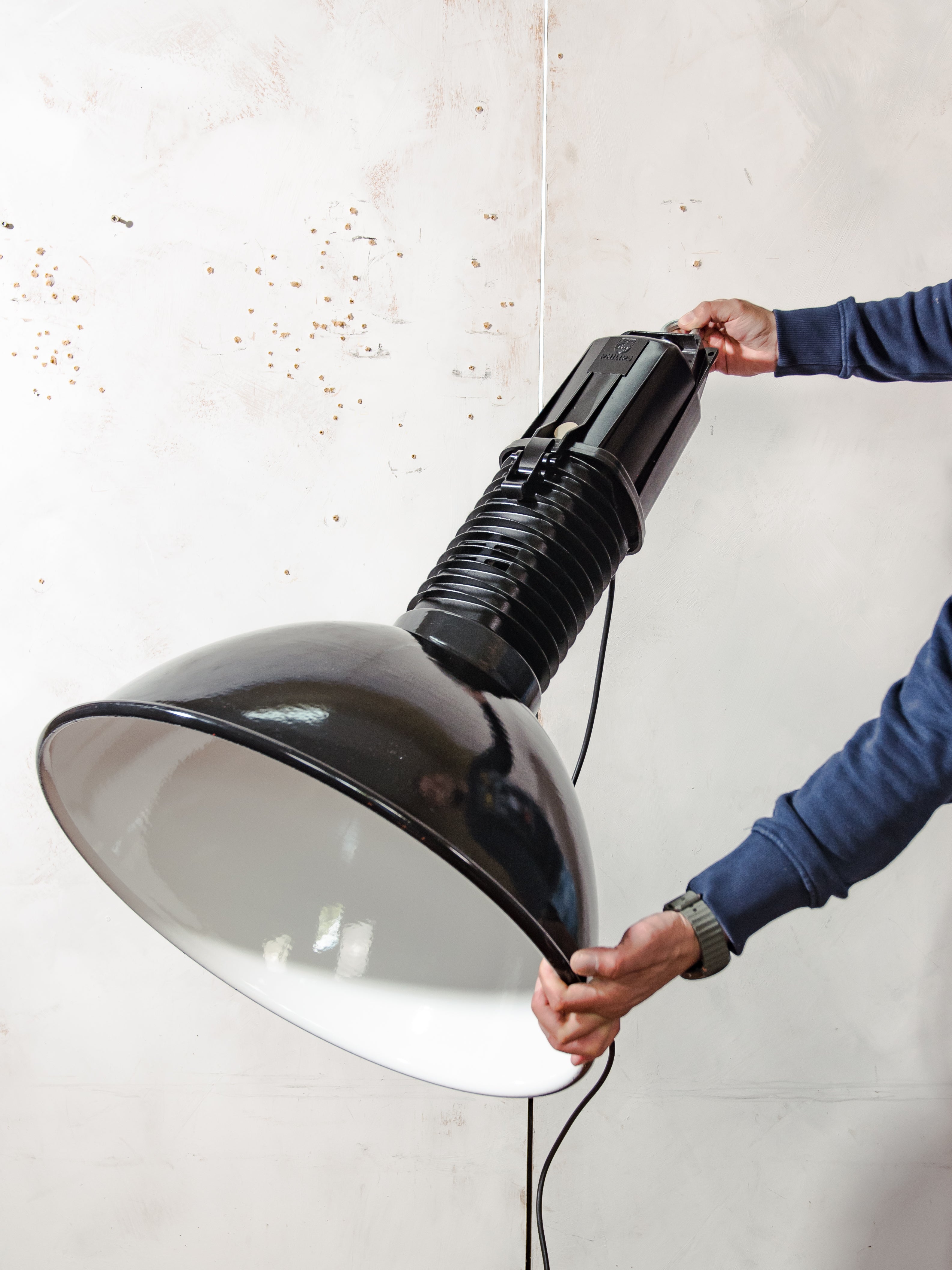 Philips HDK Fabriekslamp hanglamp uit de jaren 50 - XXL zwart emaille industriële verlichting, gemaakt in Nederland - high top & high shade