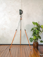 Bosch Eisemann Militaire Zoeklicht Vloerlamp | Vintage Veldzoeklicht op Originele Bosch Statief