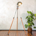 Bosch Eisemann Militaire Zoeklicht Vloerlamp | Vintage Veldzoeklicht op Originele Bosch Statief
