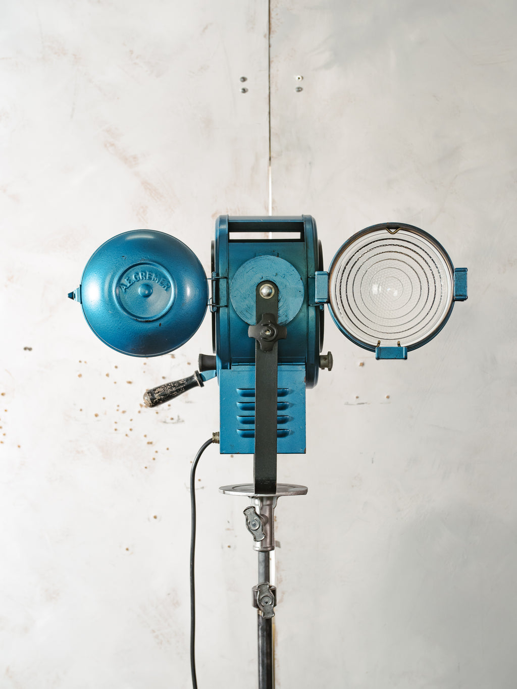 A.E. Cremer Paris Blue Fresnel Theatre Spotlight Floor Lamp | 1950s Studio Light on ori Steel Tripod