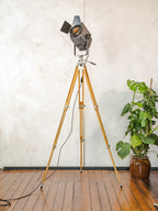 ADB BU.5 Belgium Studiospot Vloerlamp | Jaren 60 Hollywood Spotlight op Berlebach Mulda Fotostatief