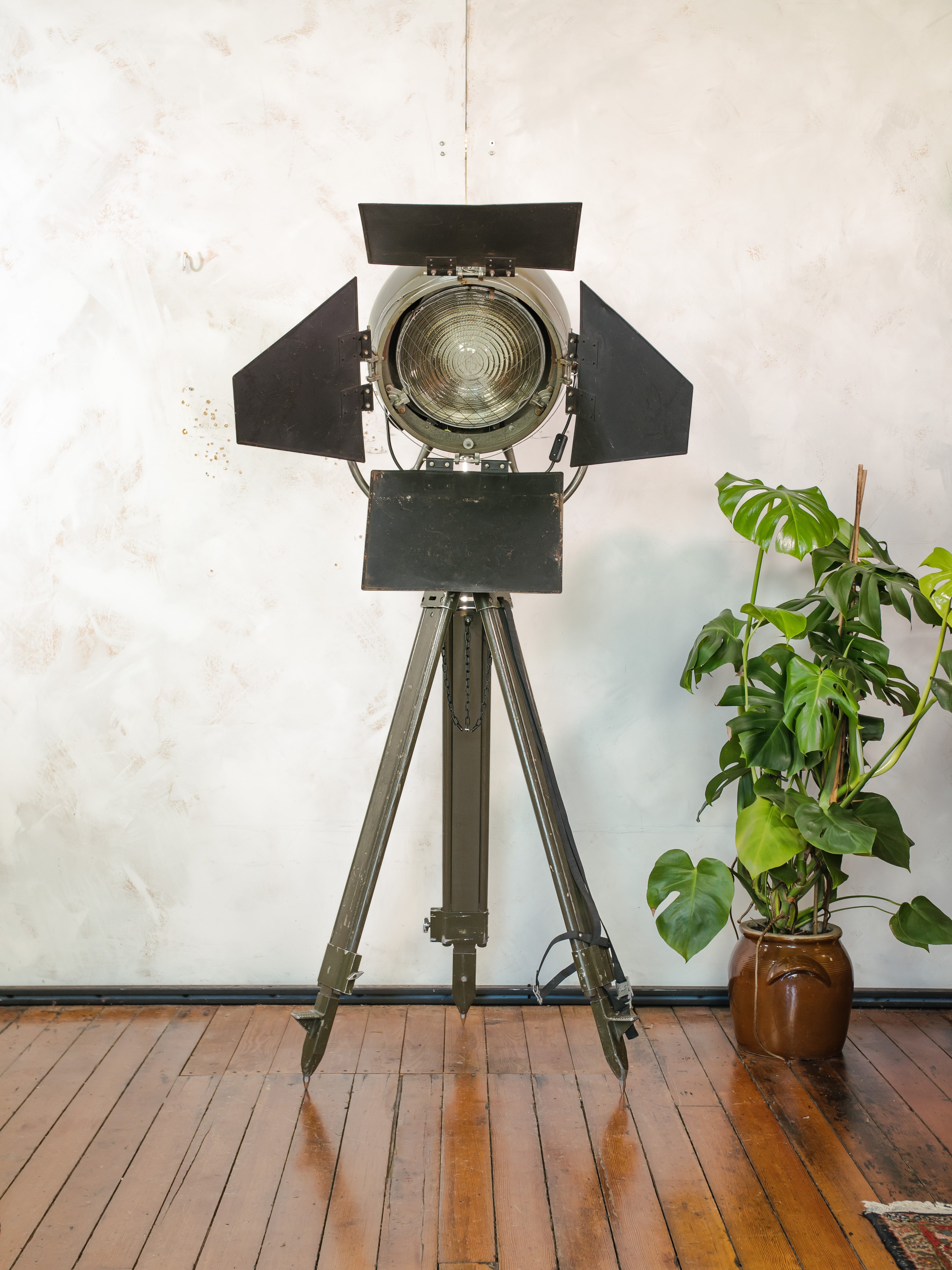 Mole Richardson 612 "Sputnik" Hollywood Film Spotlight | 1950s Bayerischer Rundfunk Studio Light on Bundeswehr Tripod