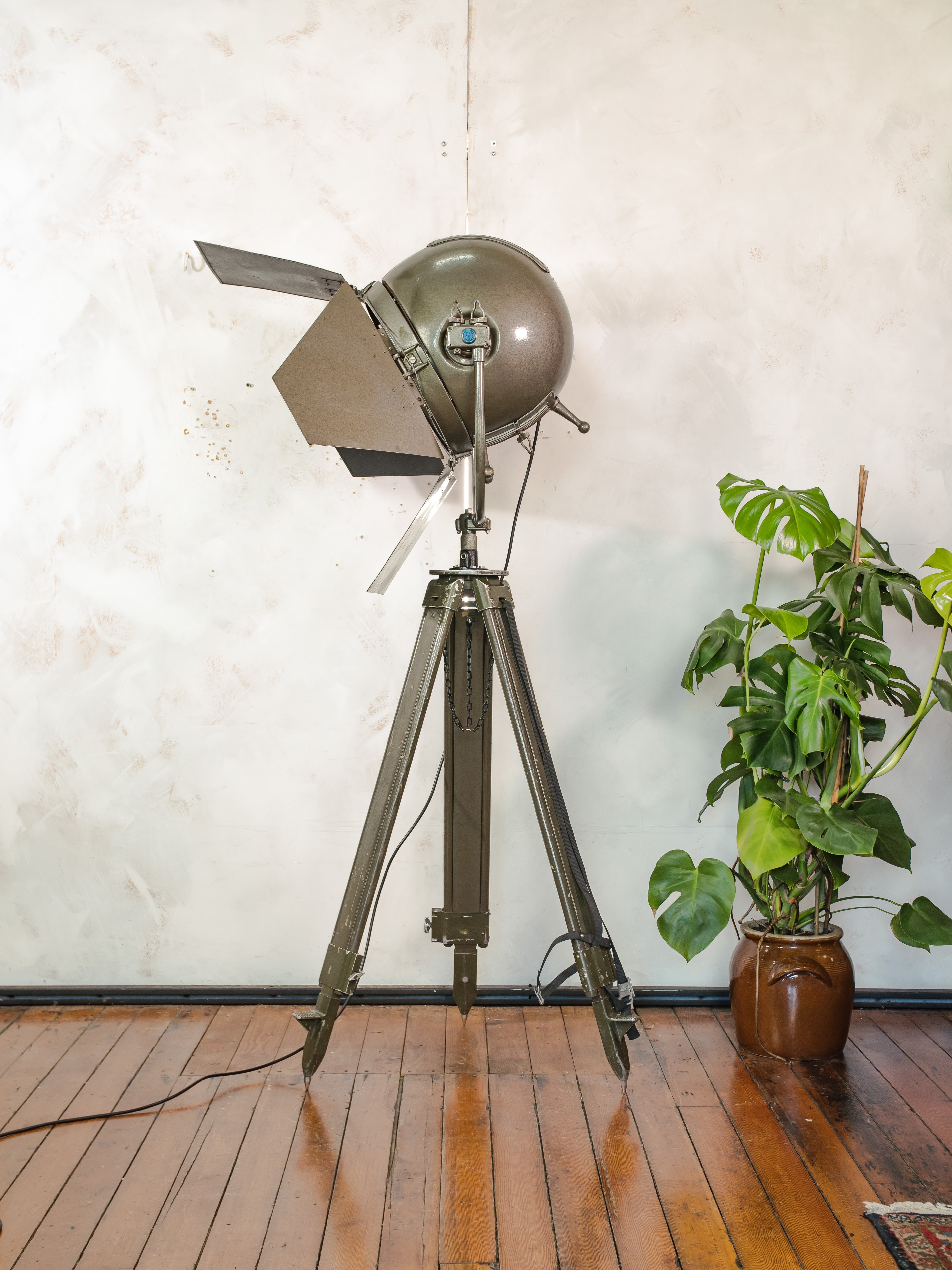 Mole Richardson 612 "Sputnik" Hollywood Film Spotlight | 1950s Bayerischer Rundfunk Studio Light on Bundeswehr Tripod