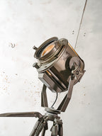 ADB SP.5 Belgische Theaterspot Vloerlamp | Jaren 60 500W Toneellamp op Ertel-Werk Bundeswehr Veldstatief