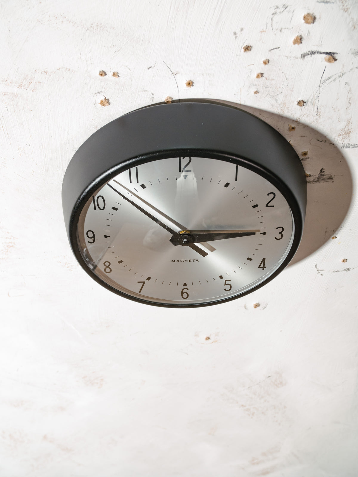 Magneta Slave Clock | Mid-Century British GPO Clock, Satin Black, Quartz Movement