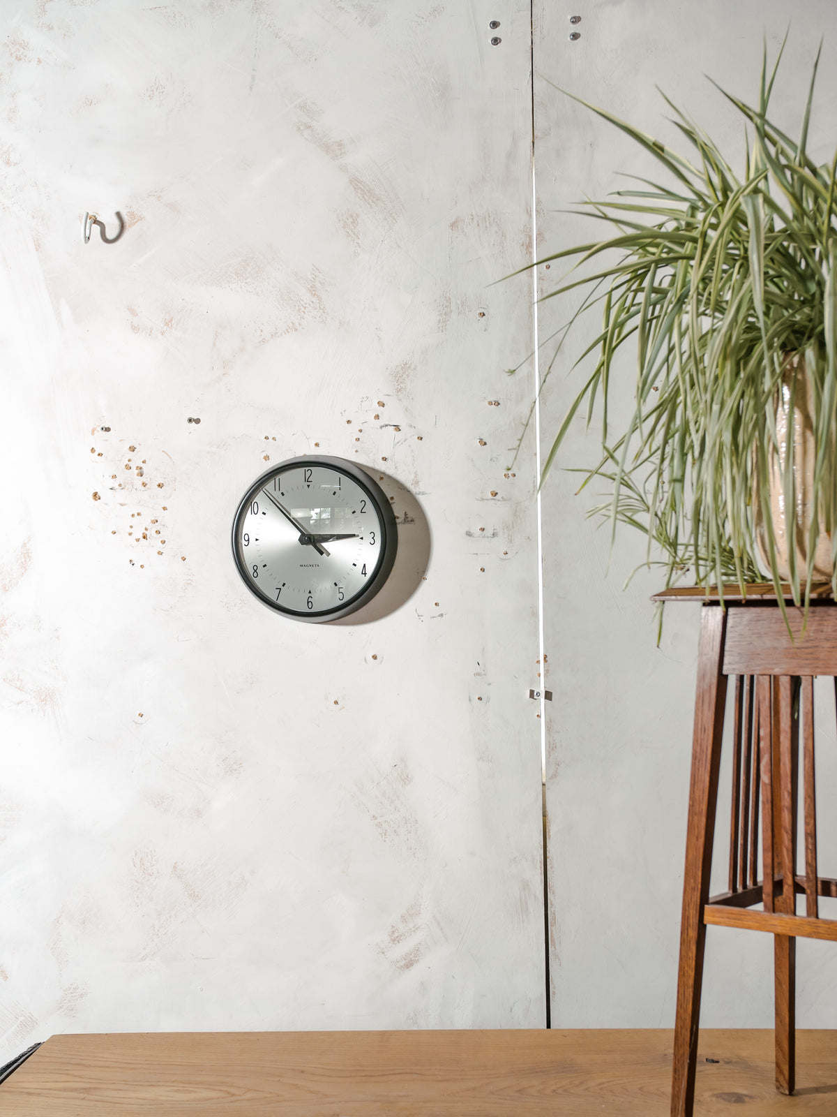 Magneta Slave Clock | Mid-Century British GPO Clock, Satin Black, Quartz Movement