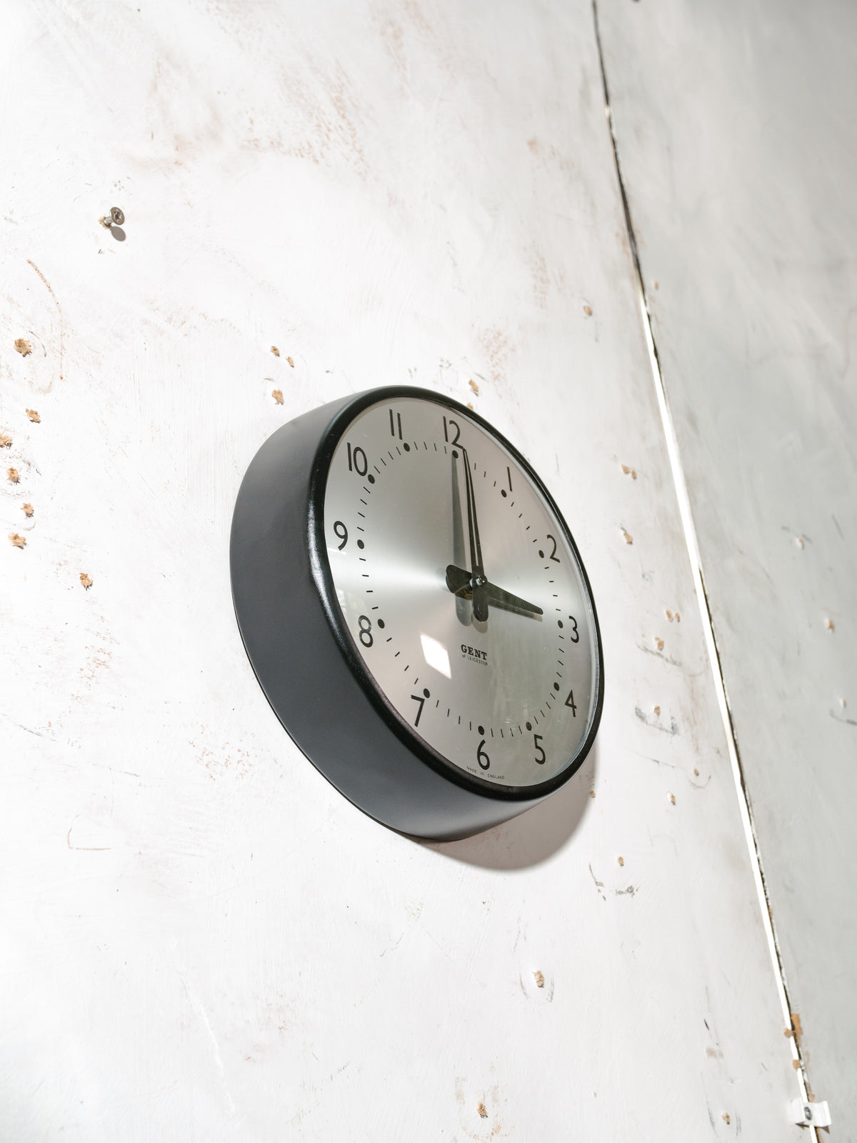 Gent of Leicester Slave Clock | 1960s Satin Black Factory Clock, Quartz Movement