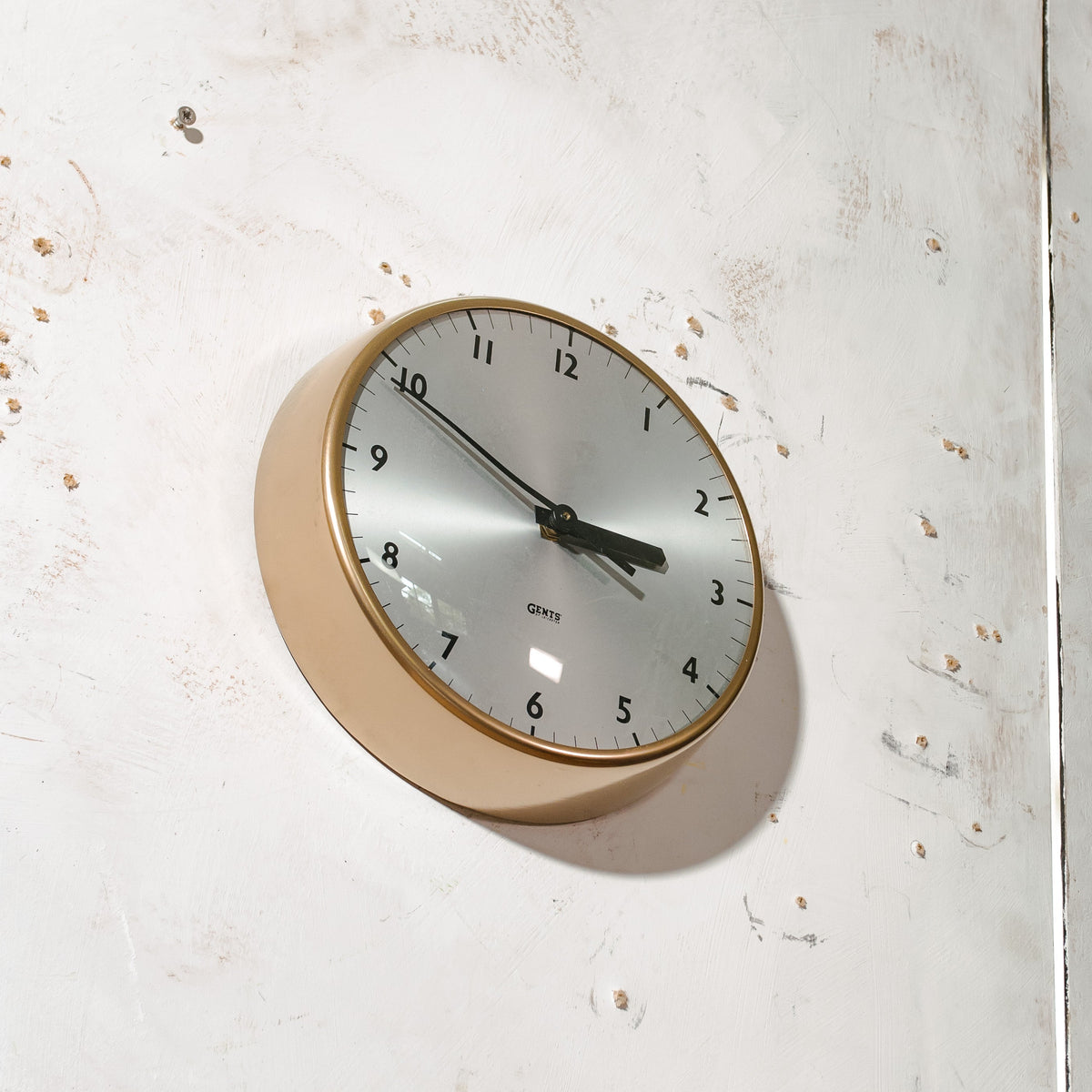 Gent of Leicester Secundaire Klok | Jaren 60 Gouden Fabrieksklok, quartz uurwerk
