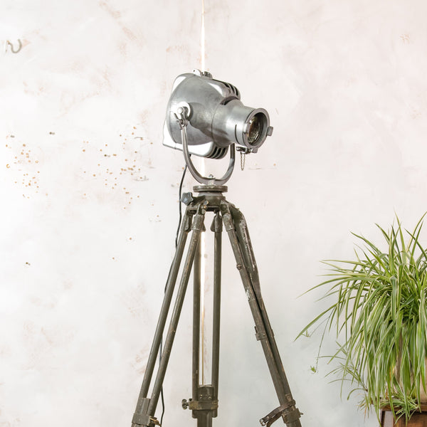 Bead-Blasted Strand Electric Patt 23 “Pig Nose” Spotlight Floor Lamp | 1960s Raw Aluminium Stage Light on Ertel-Werk Bundeswehr Tripod