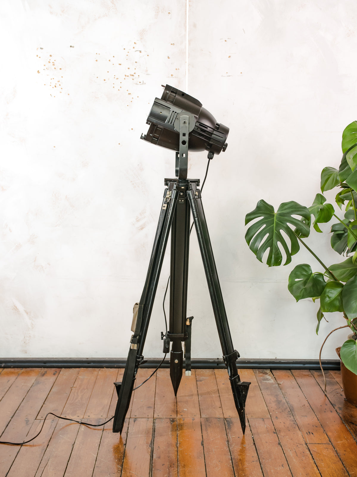 Fargo Multipar Theatre Spotlight Floor Lamp | Vintage Stage Light on Black Surveyor's Tripod