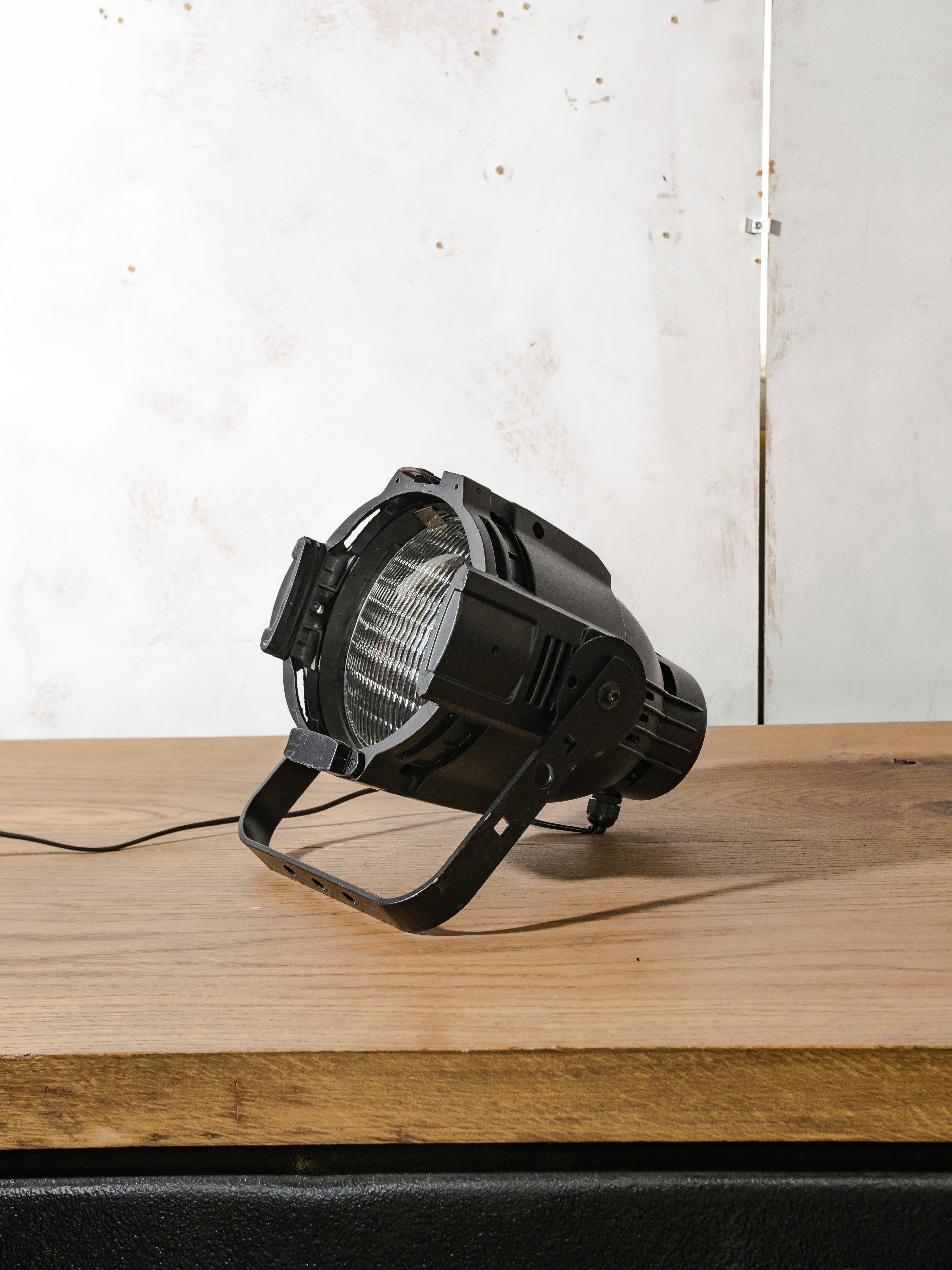 Fargo Multipar Spotlight Table Lamp | Vintage PAR Stage Light for Desk or Wall Mount