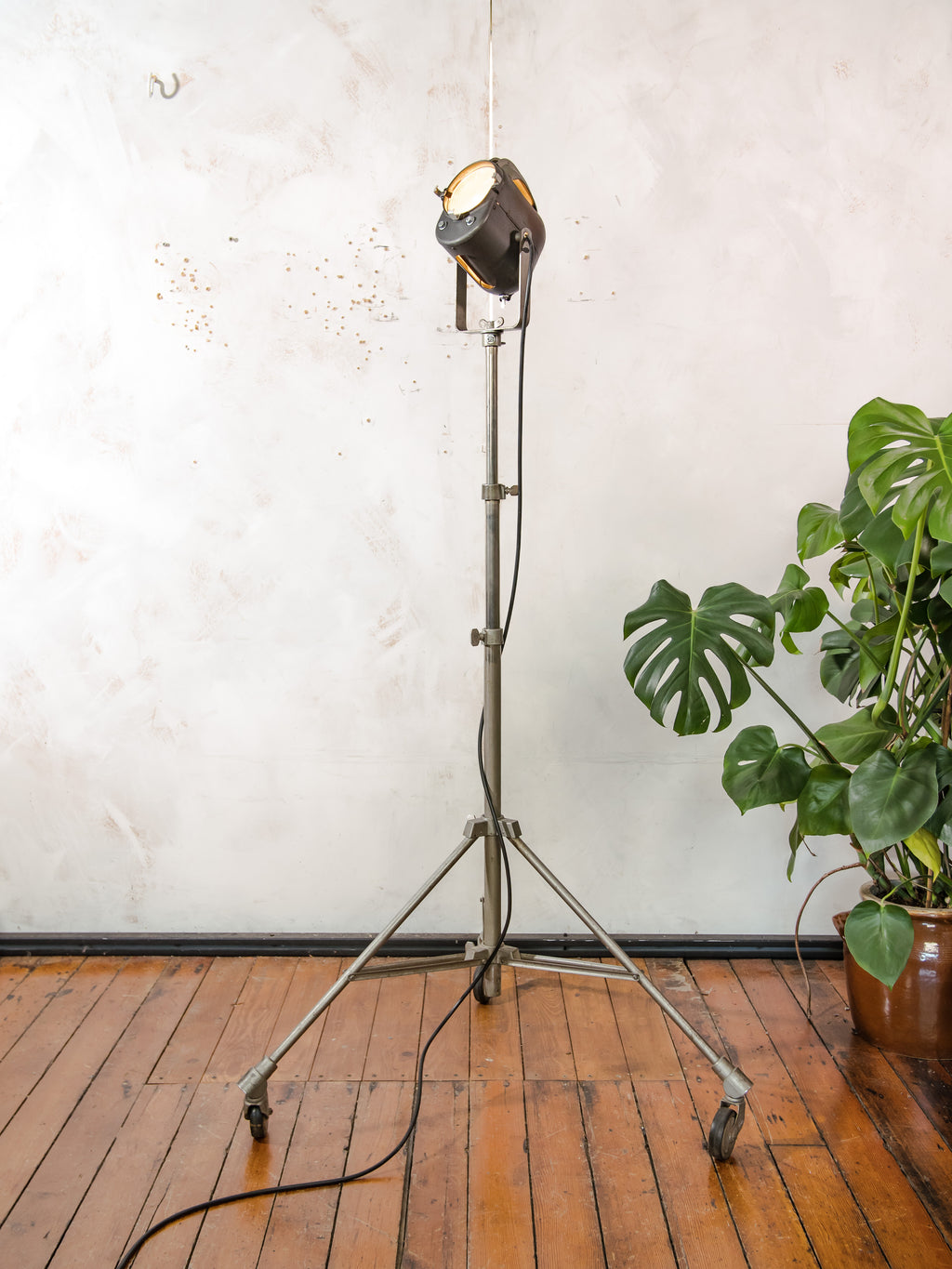 LITA Theatre Spotlight Floor Lamp | 1950s French Fresnel Projector on Rare Original Rolling Tripod